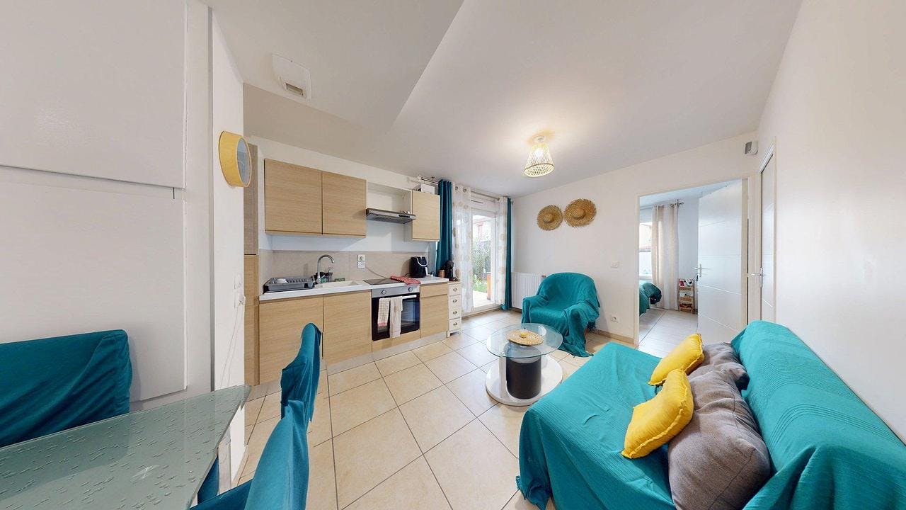 Rue du Professeur Roux, Vénissieux preview