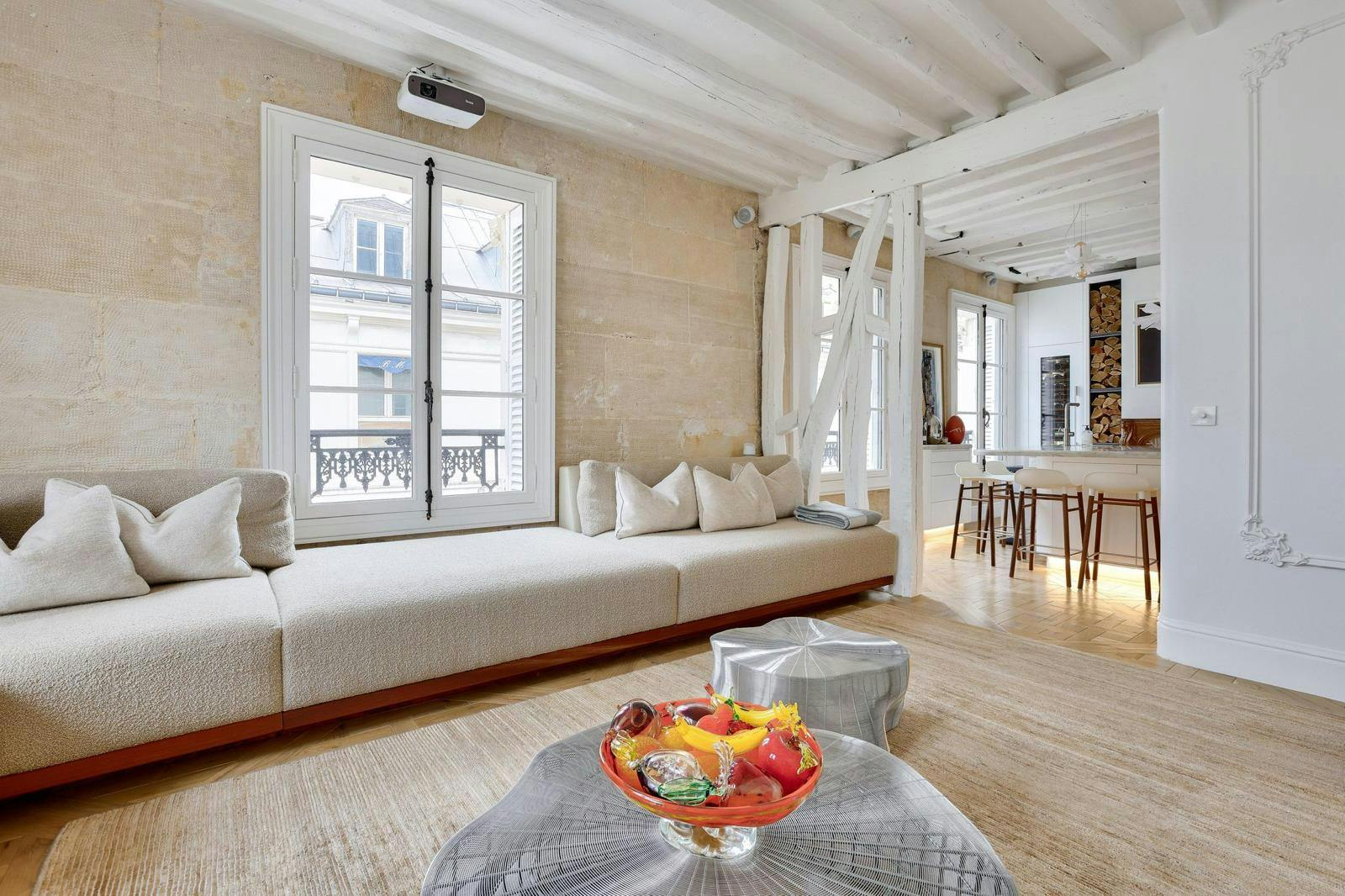 Apartment for rent for €5,500 per month in Paris, Rue de l'Arcade