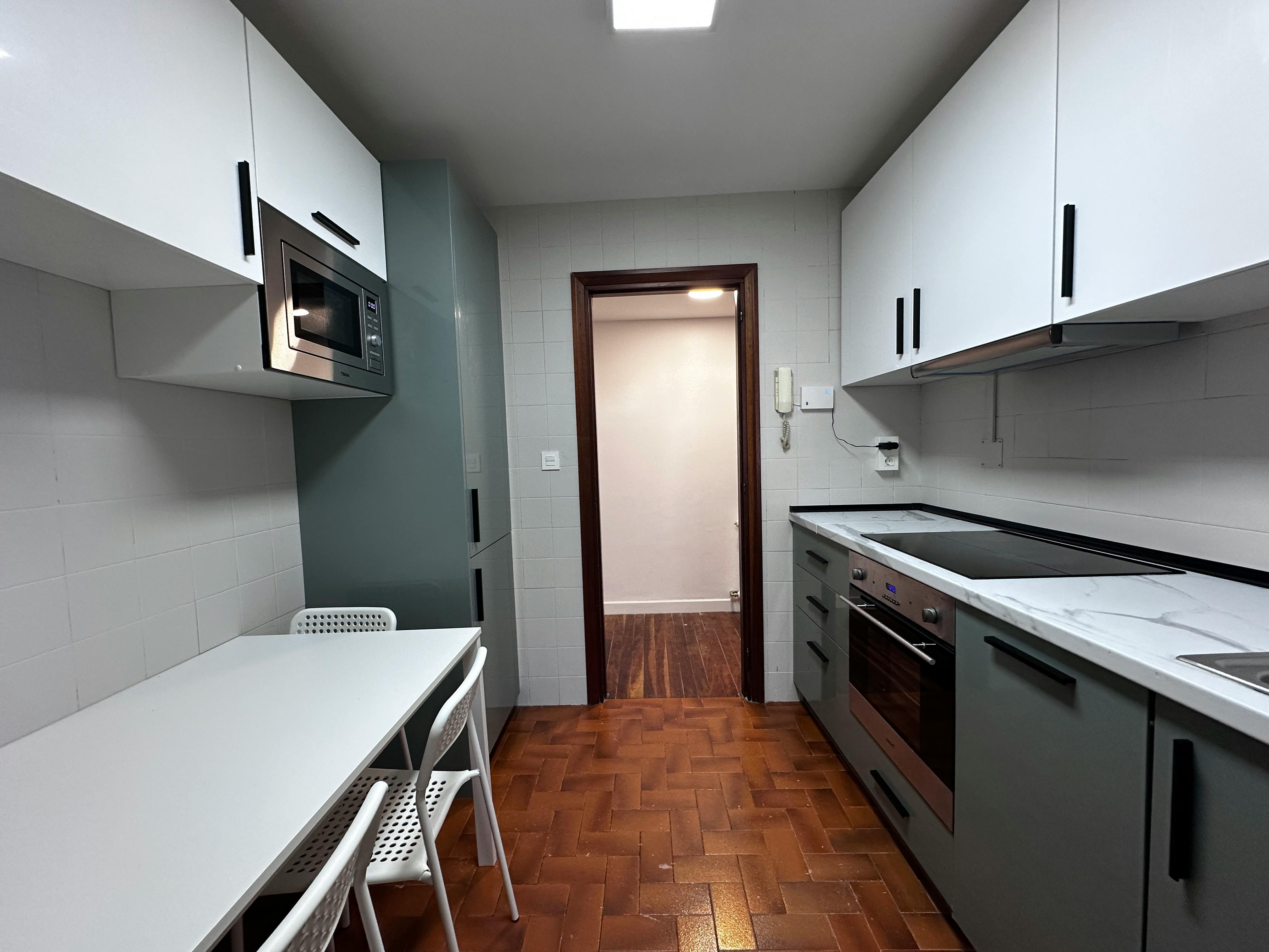 Single room Bilbao, 1 bed, 12m² — photo 7