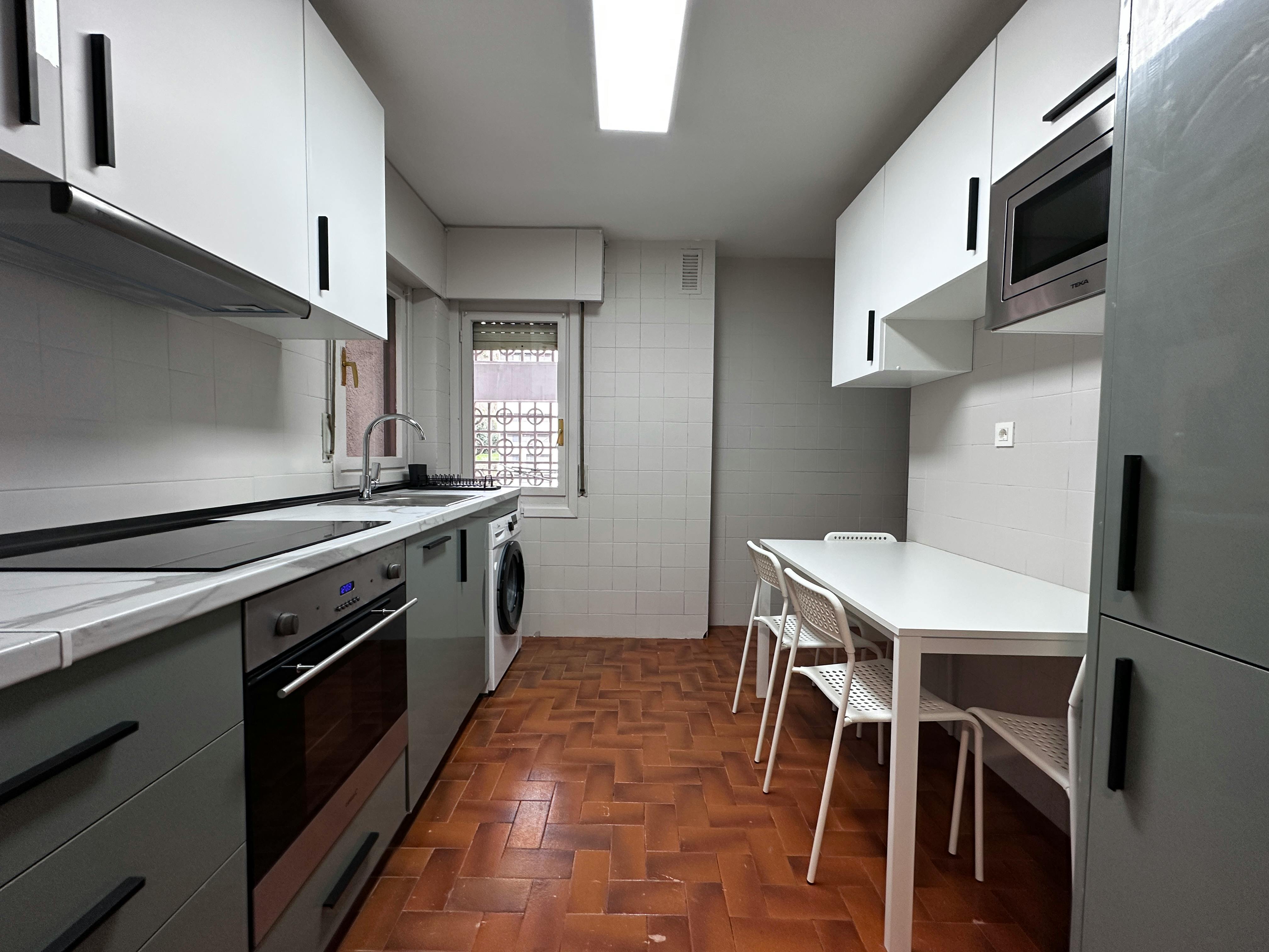 Single room Bilbao, 1 bed, 12m² — photo 6