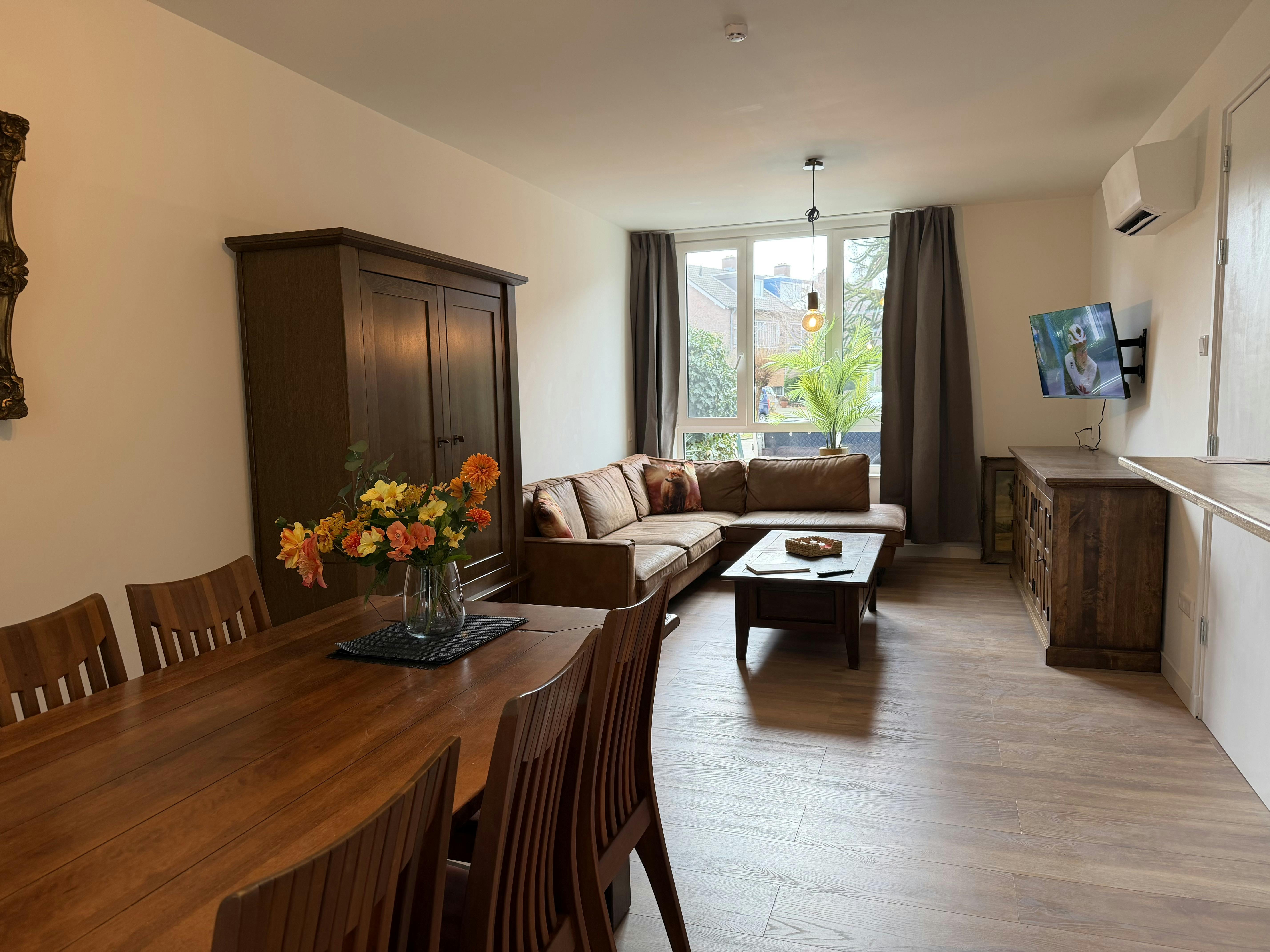 公寓 正在以 €2,750 的月租出租，其位于 Eindhoven, Jan de Oudestraat