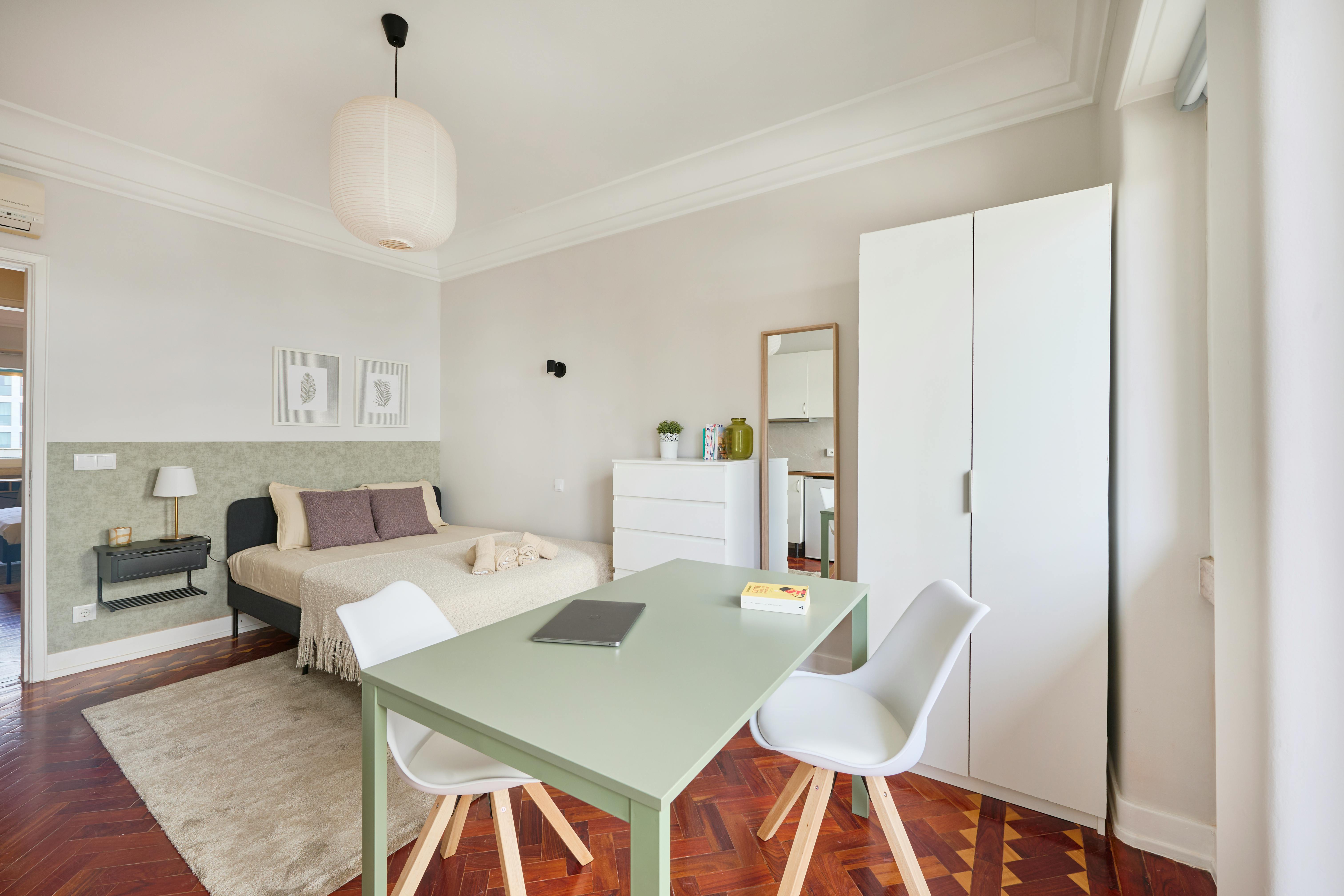 Avenida Fontes Pereira de Melo, Lisbon preview