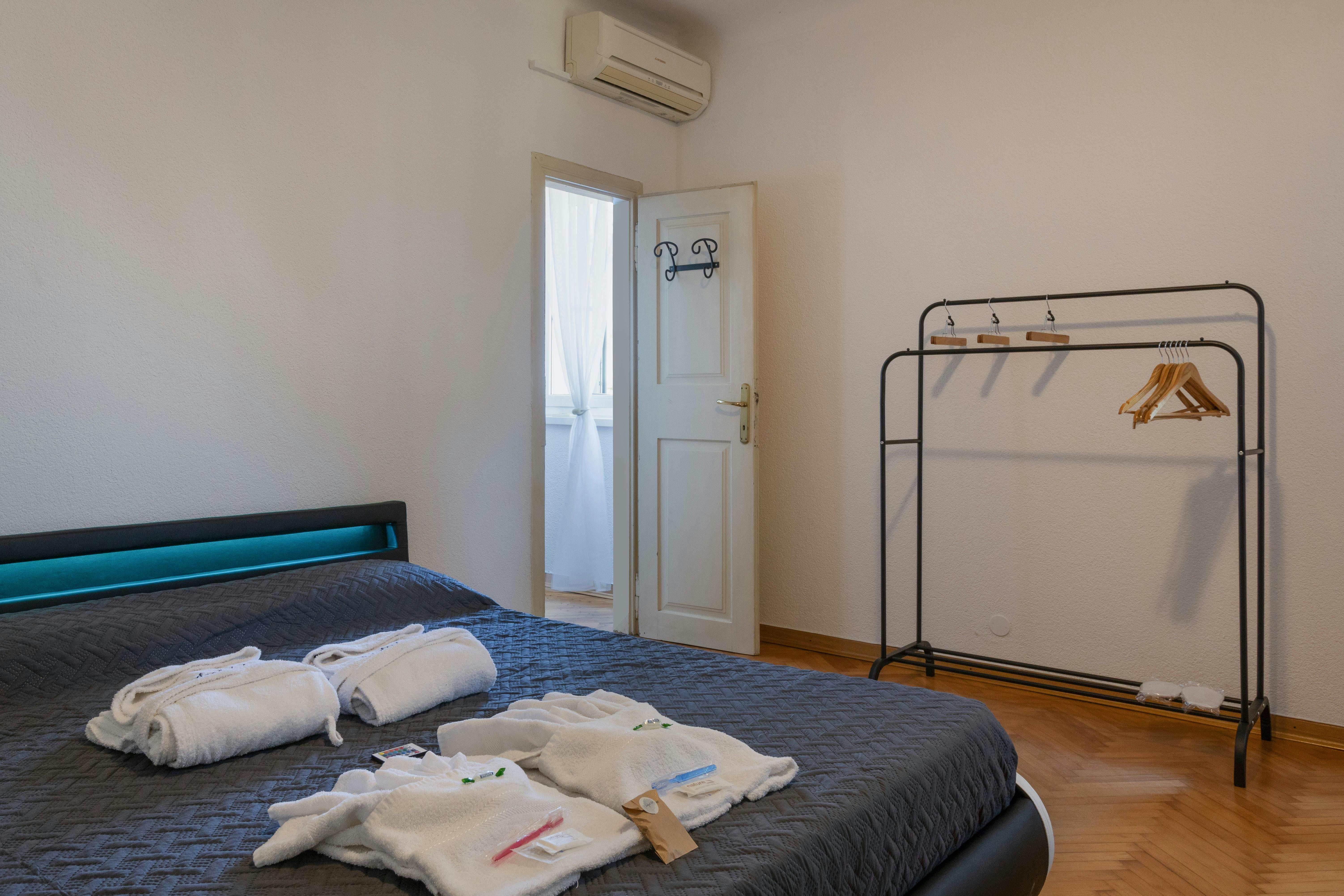 Apartment for rent for €1,000 per month in Trieste, Via Bartolomeo Biasoletto