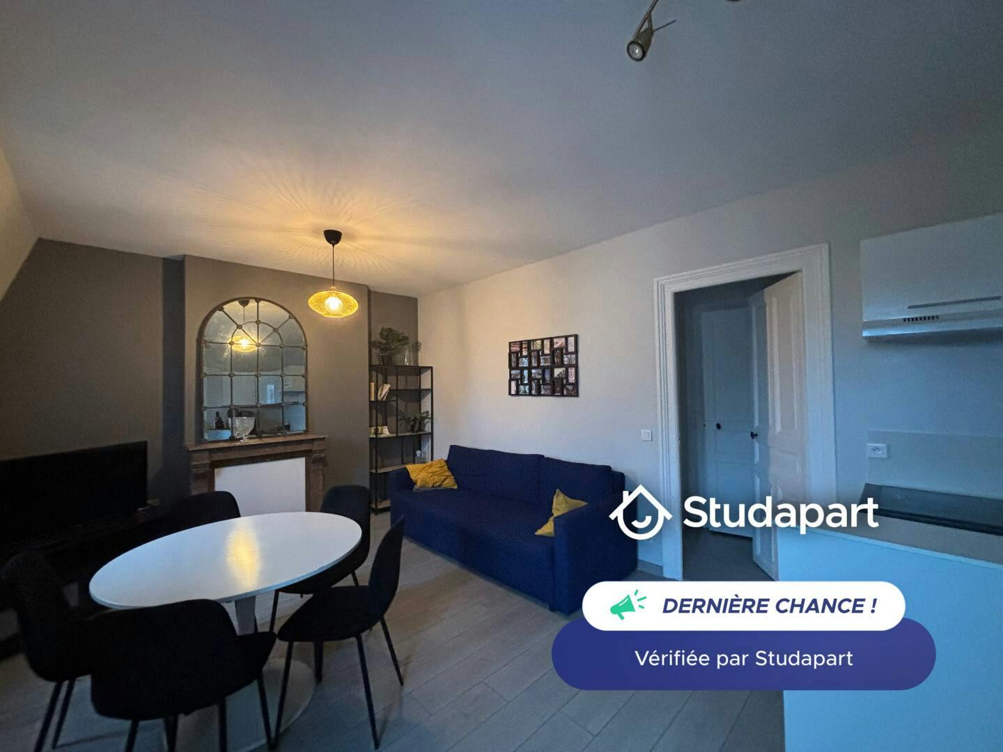 Apartment for rent for €1,300 per month in Reims, Rue Boulard