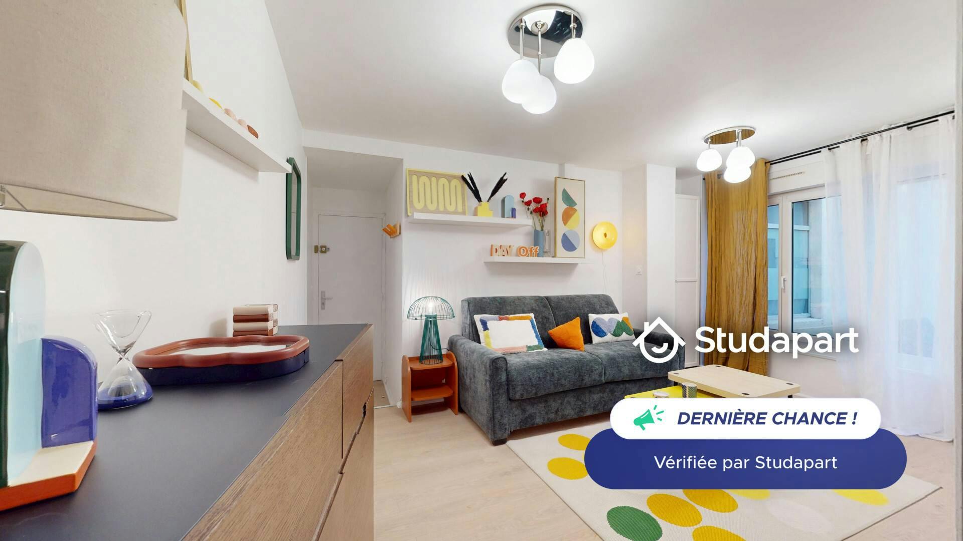 Apartment for rent for €650 per month in Reims, Rue de Talleyrand