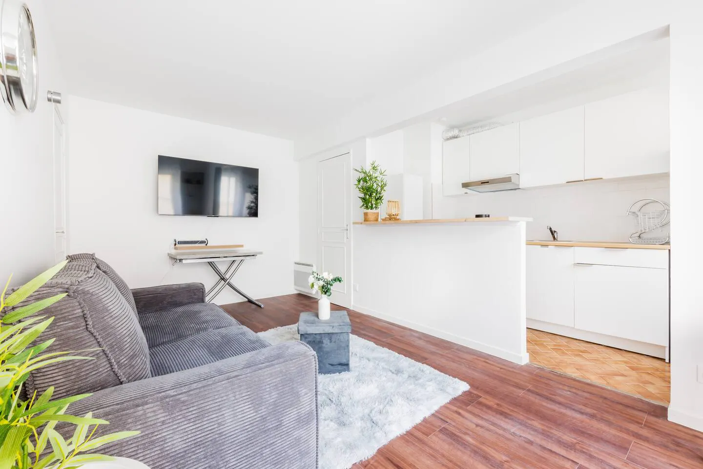 1-Bedroom Apartment in Rue des Montiboeufs, Paris (1690320) ROOM 1