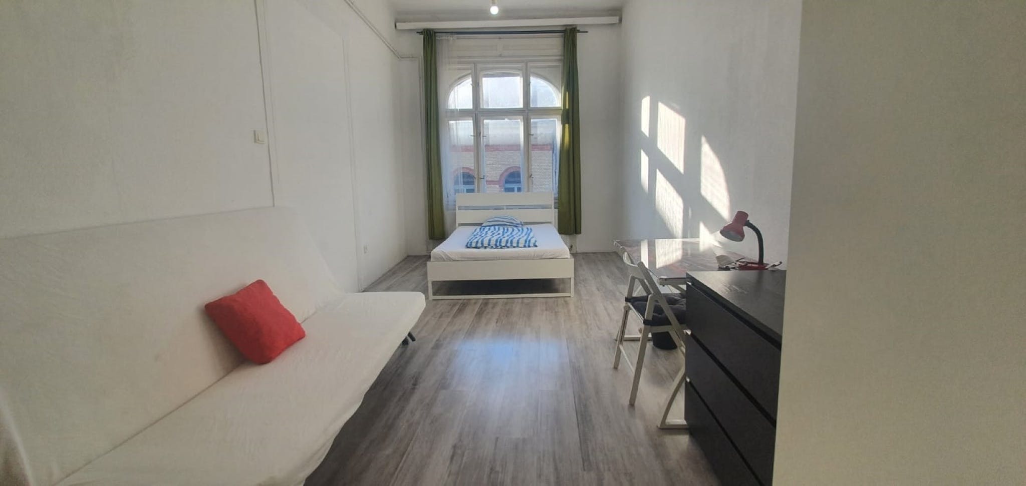 Wesselényi utca, Budapest preview