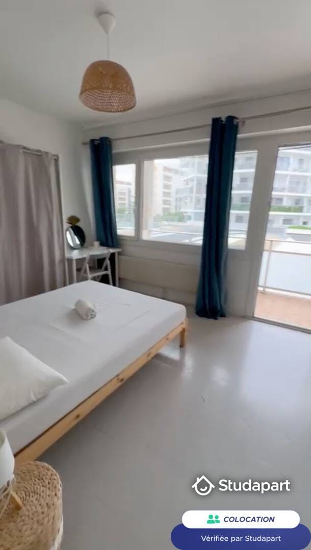 Private room for rent for €810 per month in Annemasse, Rue Aristide Briand