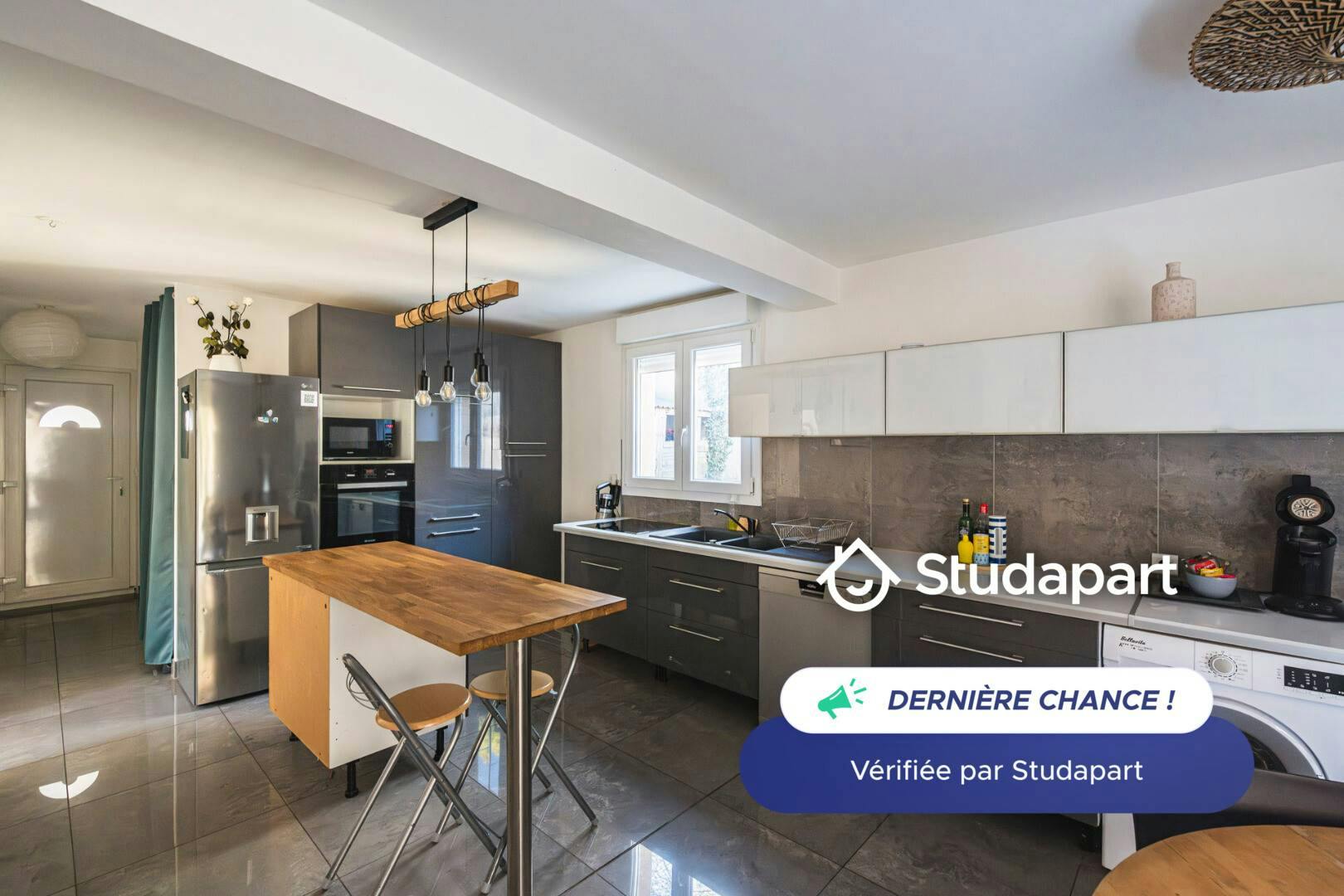 Wohnung zu mieten für 950 € pro Monat in Reims, Rue de Tinqueux