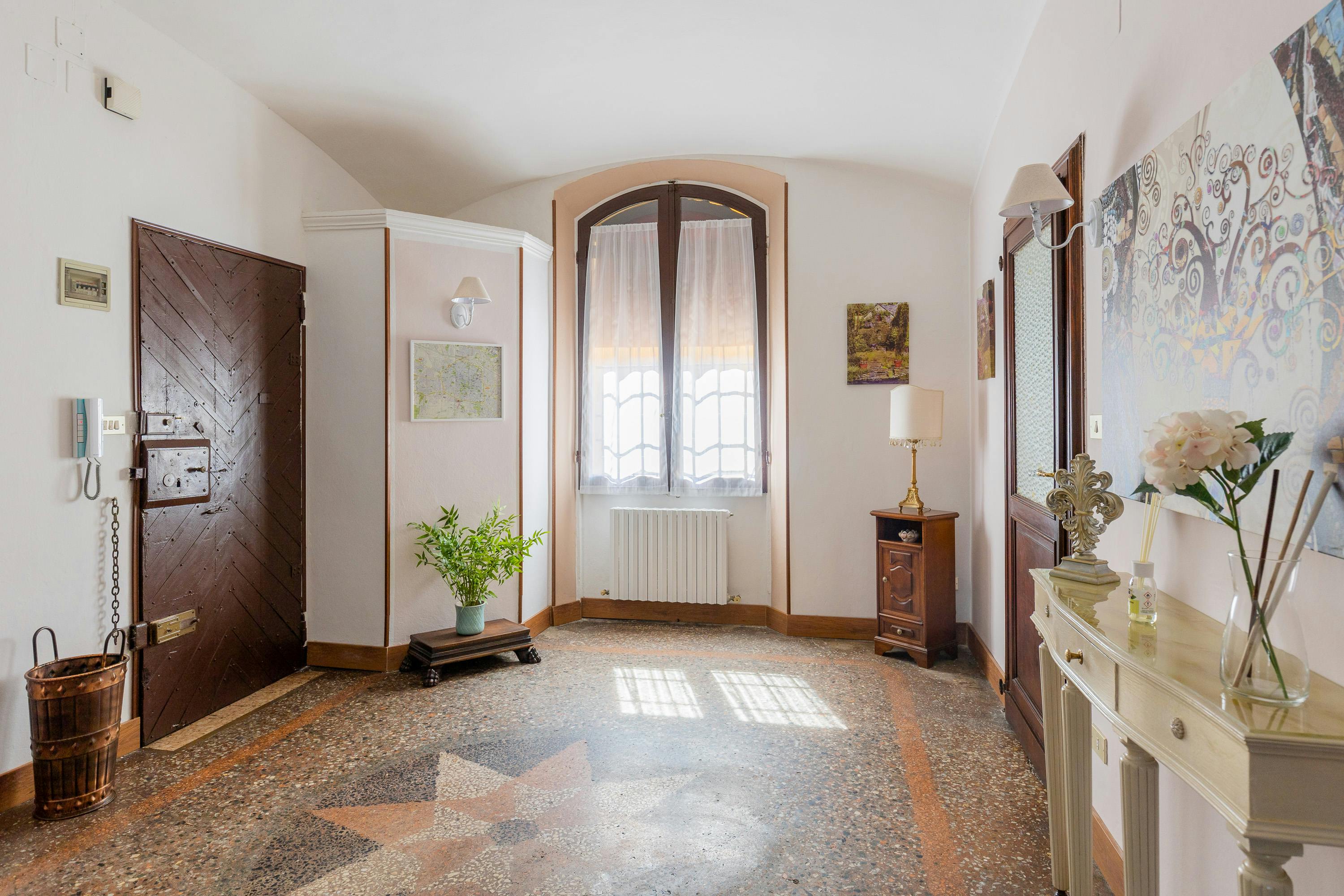 Via San Mamolo, Bologna preview