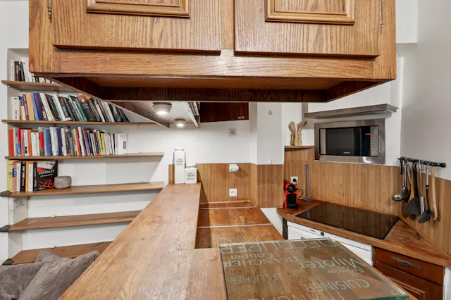 1-Bedroom Apartment in Rue Bargue, Paris (1690379) room image 2