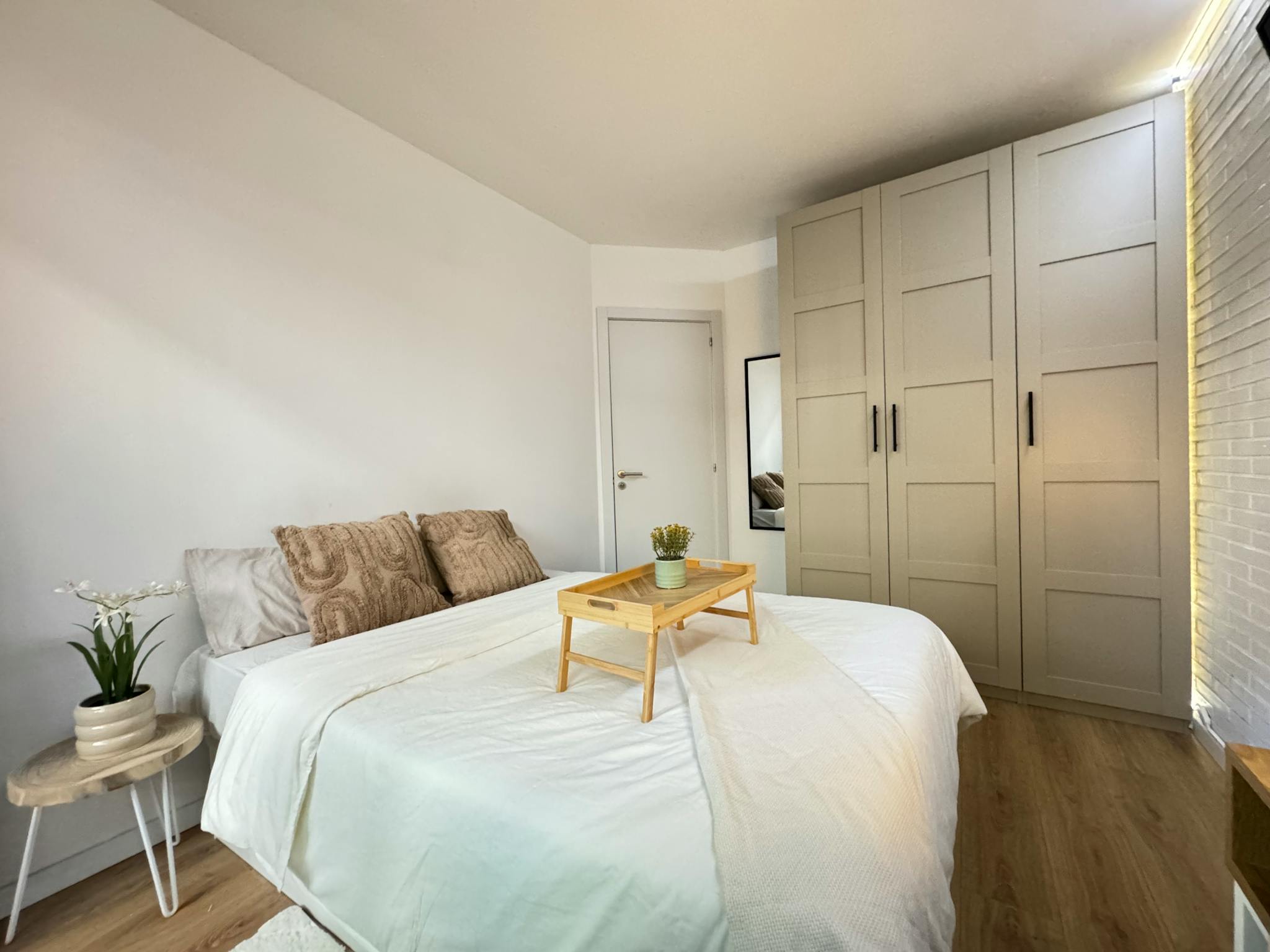 Carrer de l'Aprestadora, L'Hospitalet de Llobregat preview