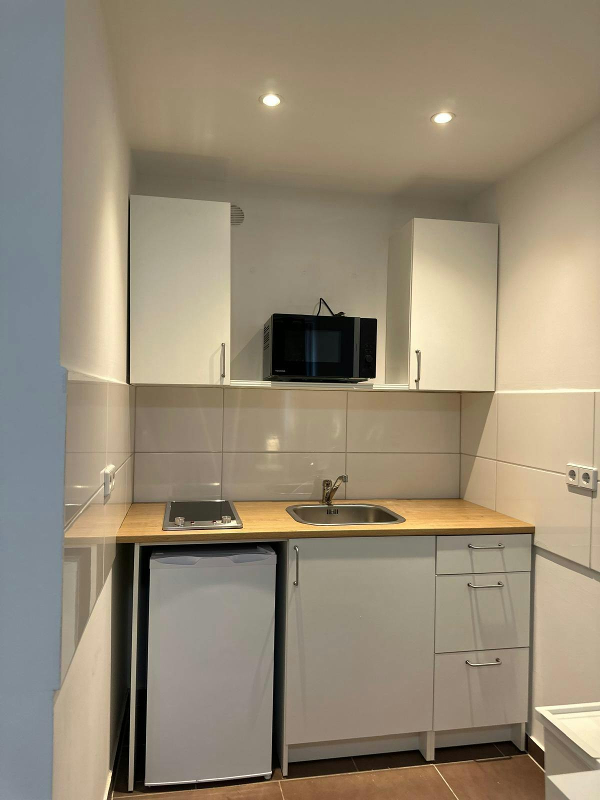 Studio for rent for €750 per month in Berlin, Löwenberger Straße