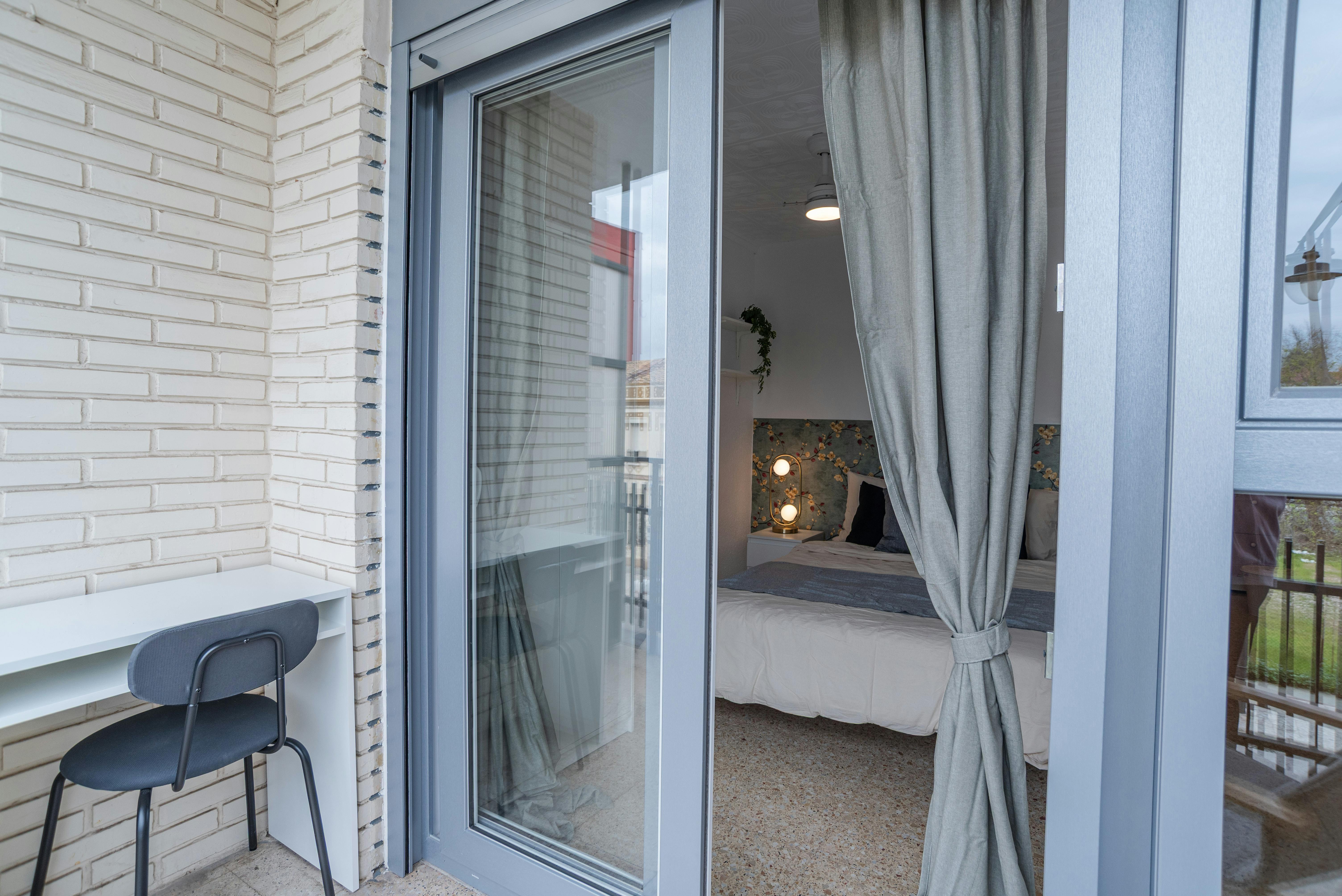 Single room Xirivella, 1 bed, 6m² — photo 24