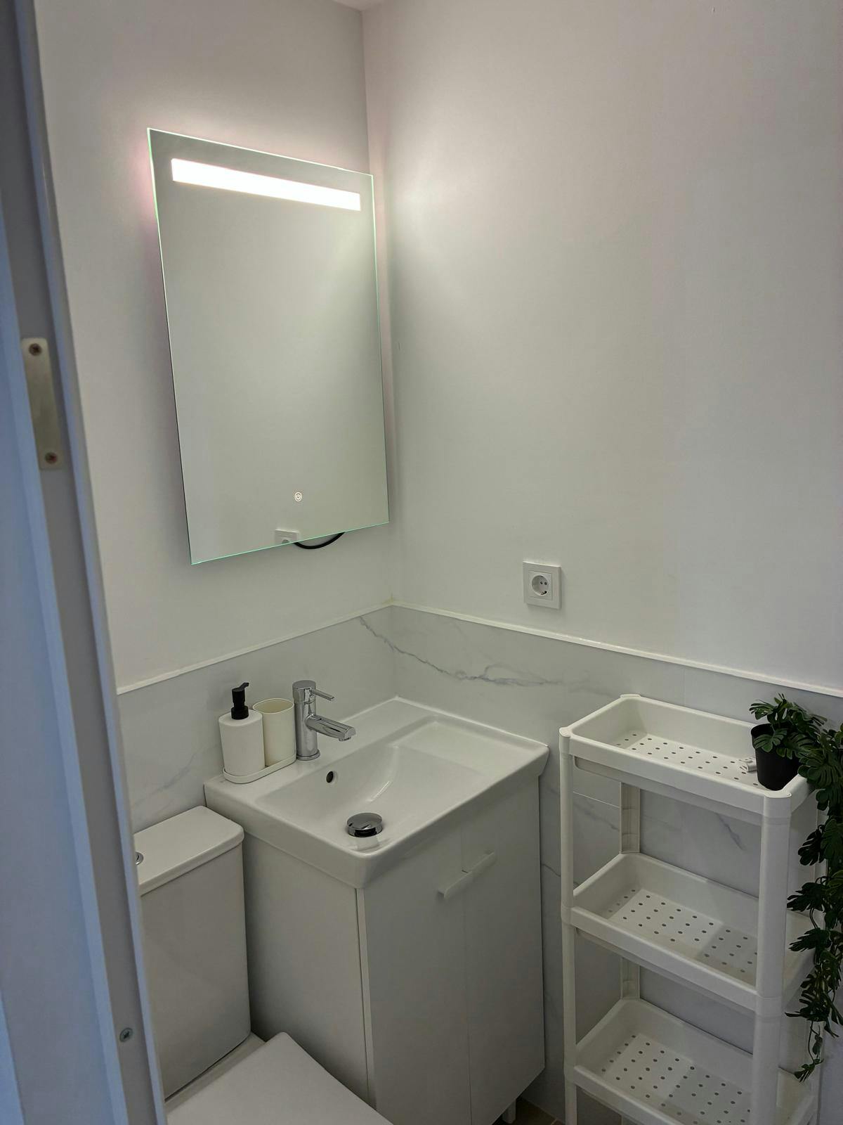 Single room Xirivella, 1 bed, 6m² — photo 6