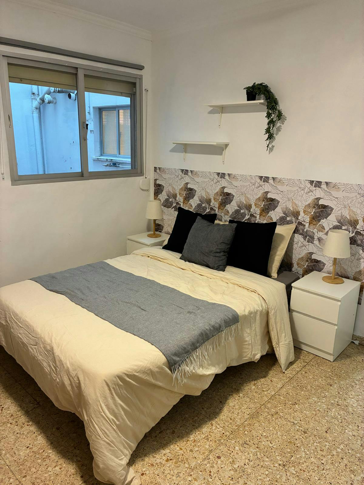 Private room for rent for €320 per month in Xirivella, Avinguda del Camí Nou