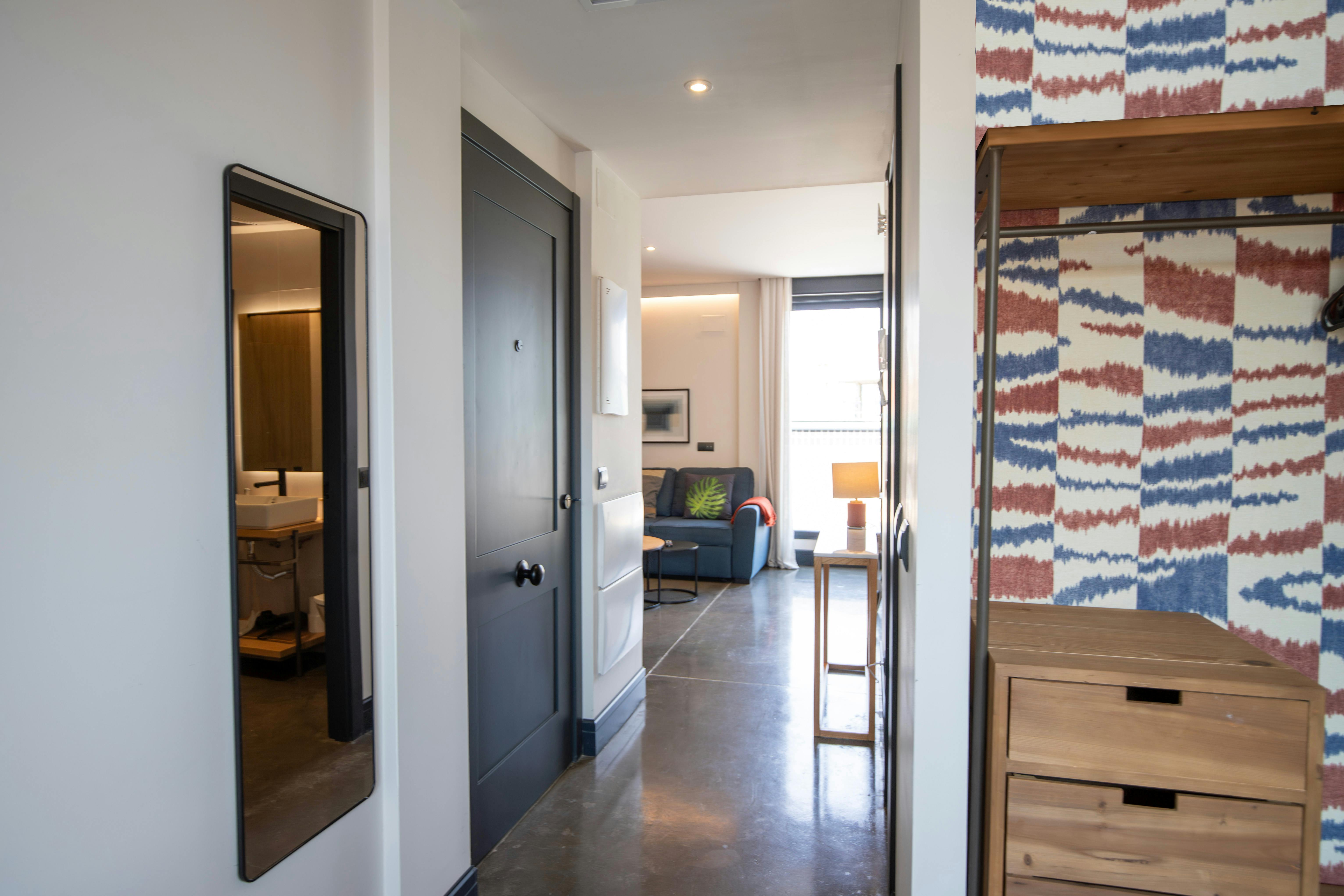 Apartment for rent for €1,950 per month in Madrid, Calle de Jesús del Gran Poder