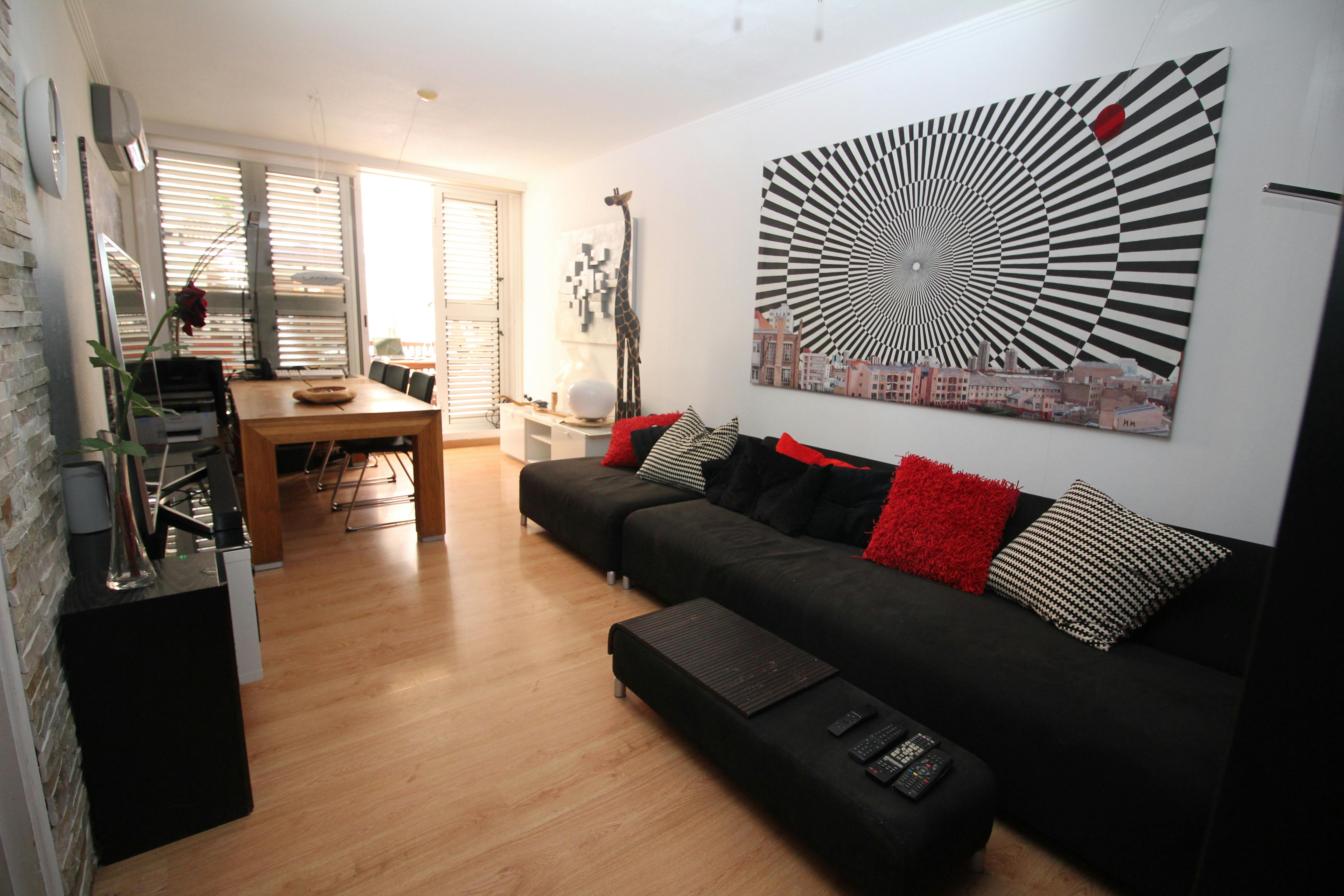 Casa en alquiler por 1700 € al mes en Vecindario, Calle los Guaniles