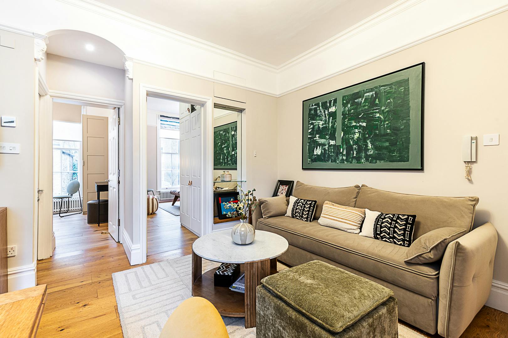 Apartment for rent for £4,944 per month in London, Camberwell Grove