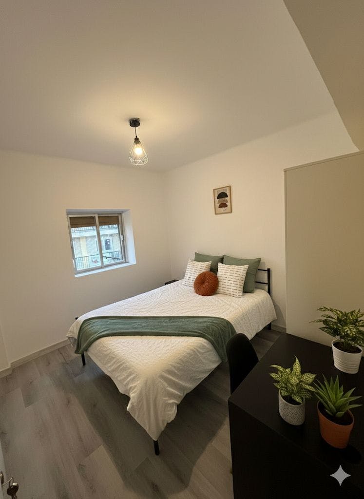 Habitación privada en alquiler por 360 € al mes en Salamanca, Calle Trébol