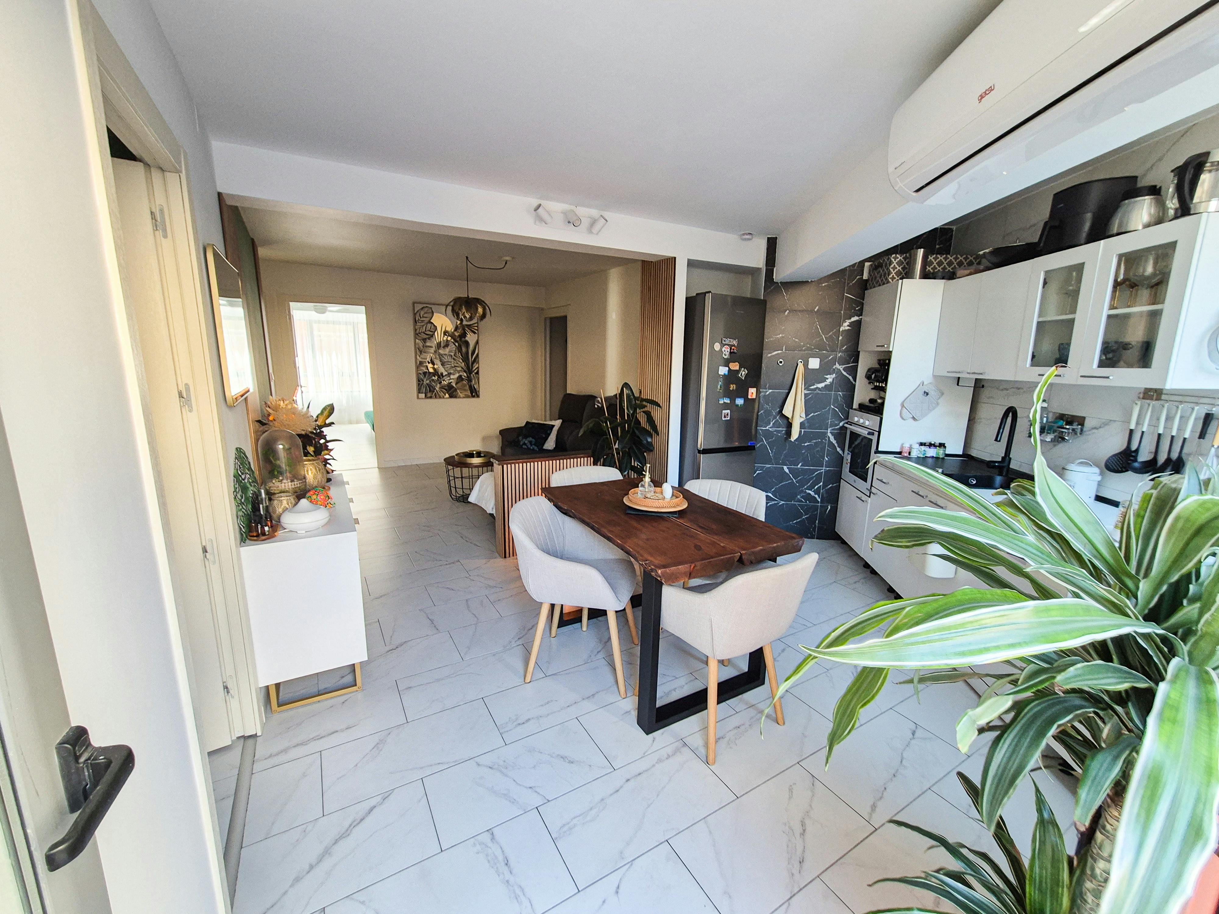 公寓 正在以 €1,800 的月租出租，其位于 Alicante, Carrer Rigel