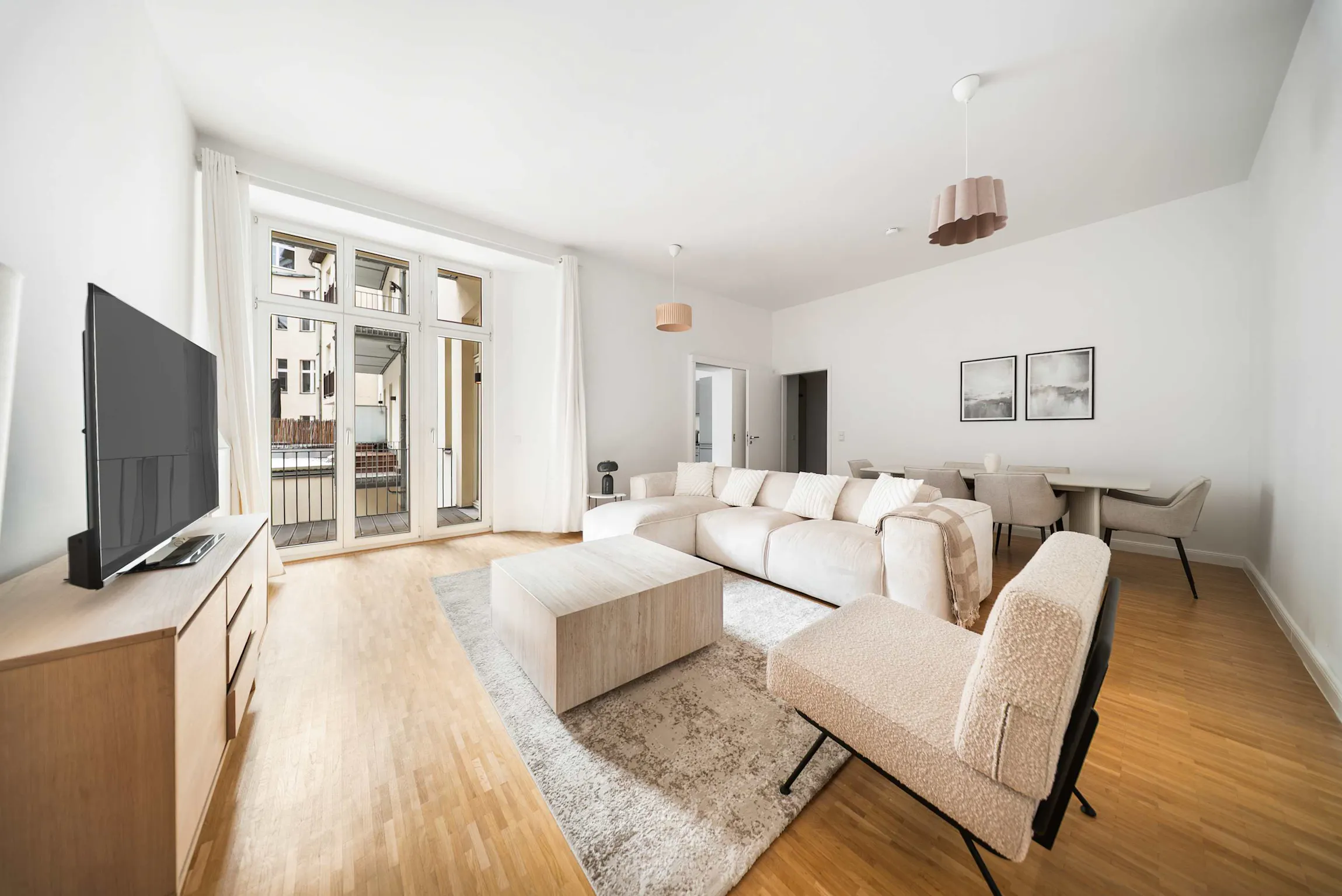 2-Bedroom Apartment in Luisenstraße, Berlin (1691022) ROOM 1