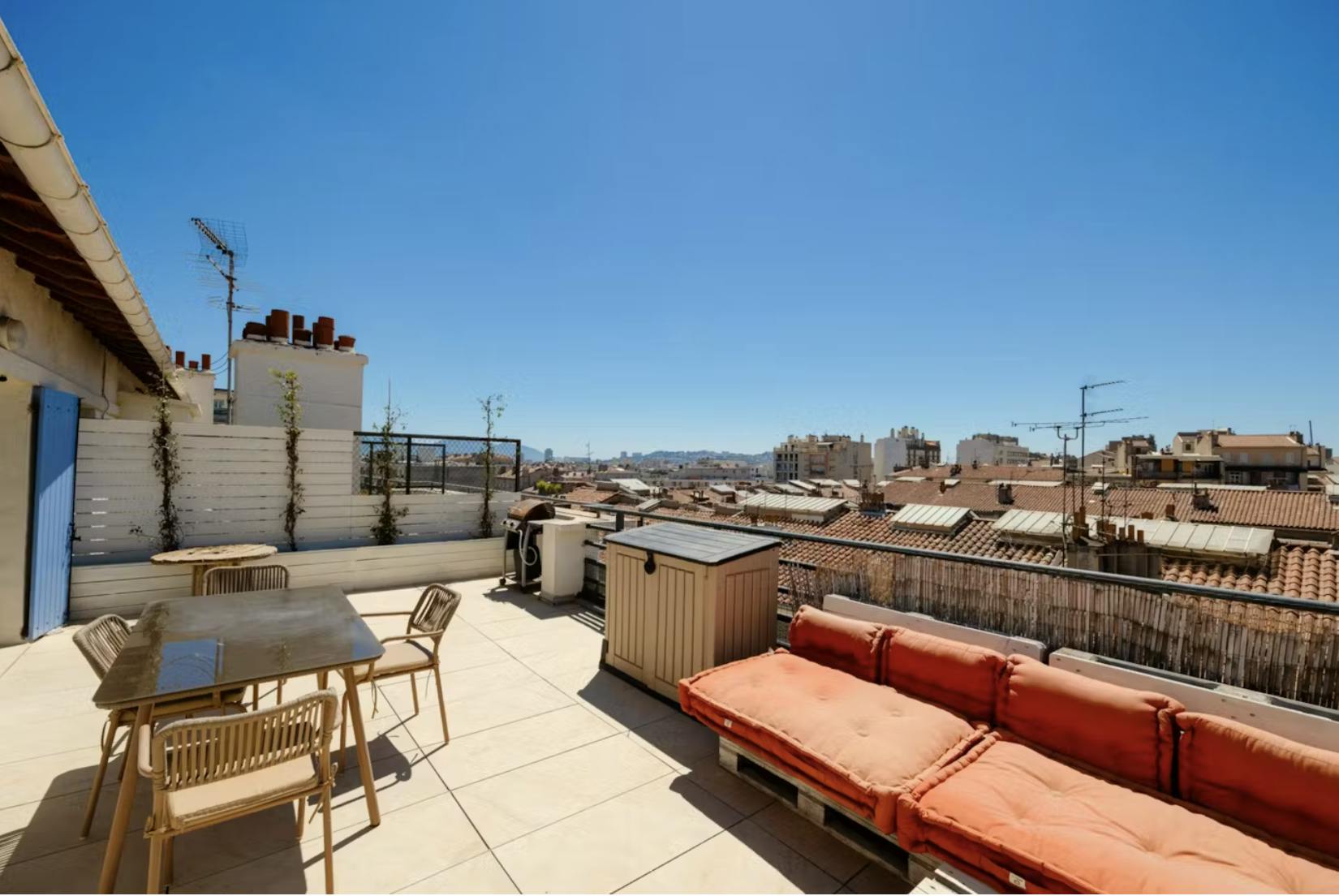 Lägenhet att hyra för 950 € i månaden i Marseille, Rue Maréchal Fayolle