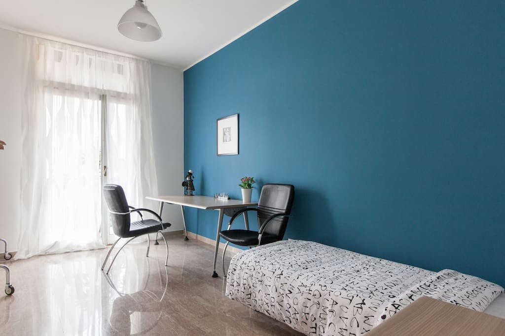 Private room for rent for €980 per month in Milan, Via Medardo Rosso