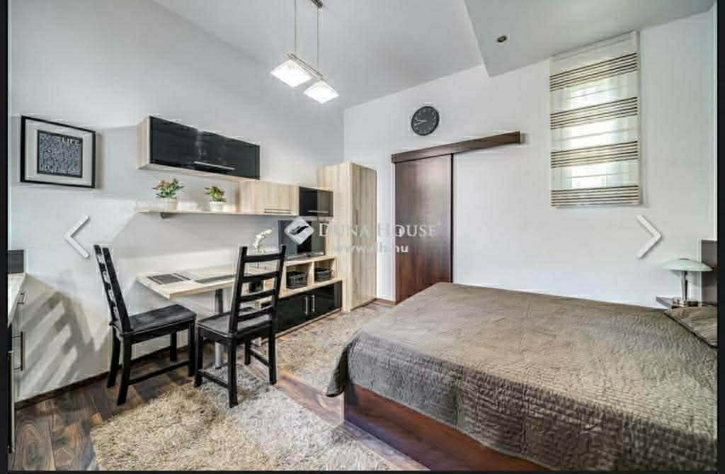Appartement à louer pour 192 779 HUF/mois à Budapest, Dohány utca