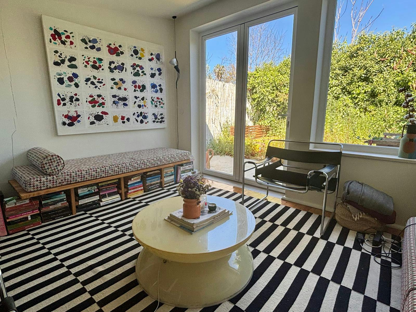 Apartment for rent for €2,000 per month in Lisbon, Rua do Embaixador