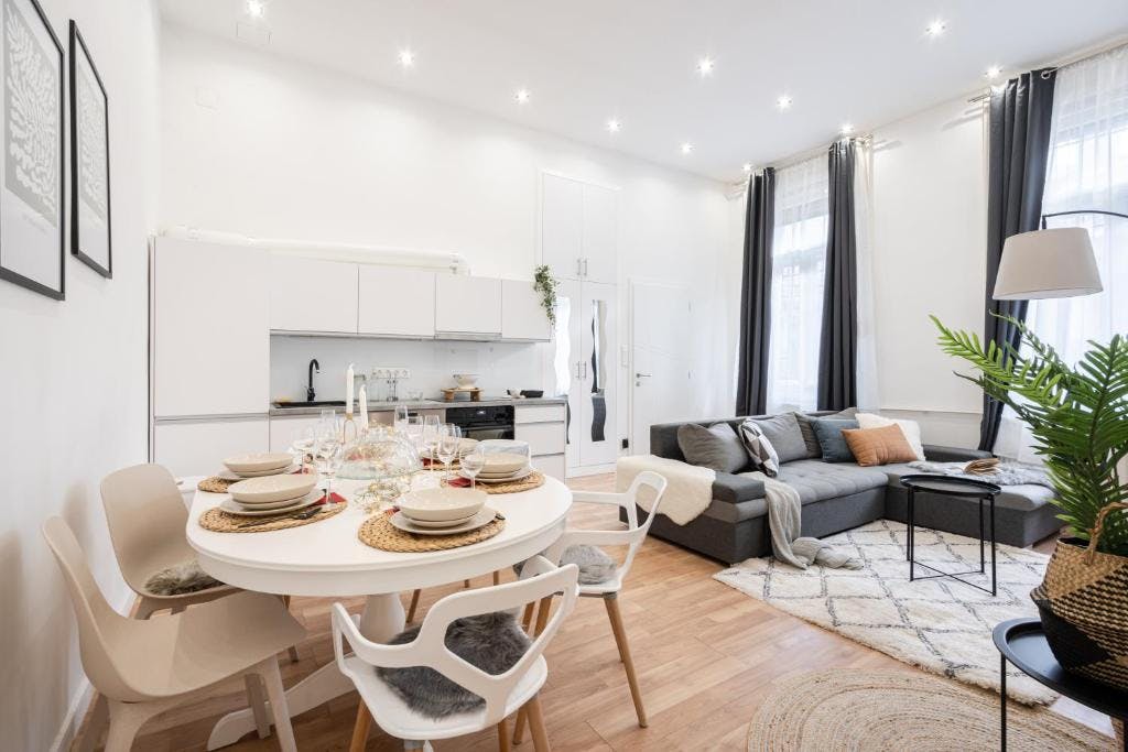 Private room for rent for €700 per month in Budapest, Anker köz