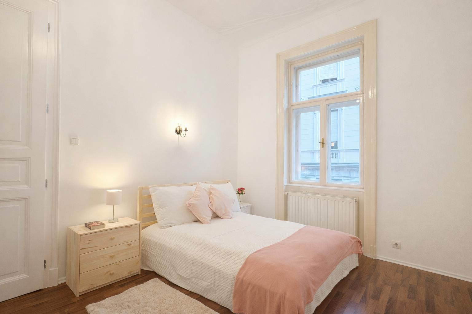 Apartment for rent for €1,050 per month in Budapest, Weiner Leó utca