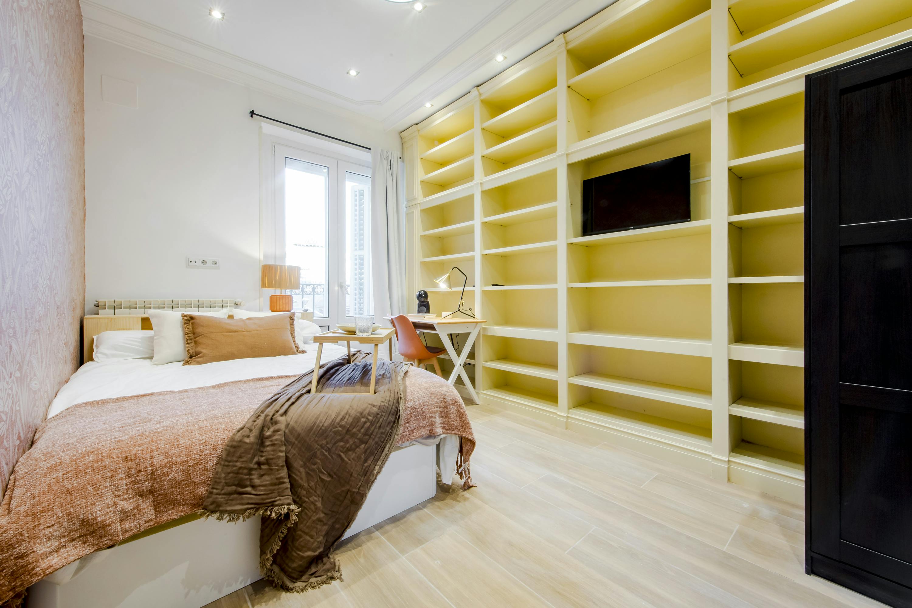 Calle del Marqués del Duero, Madrid preview