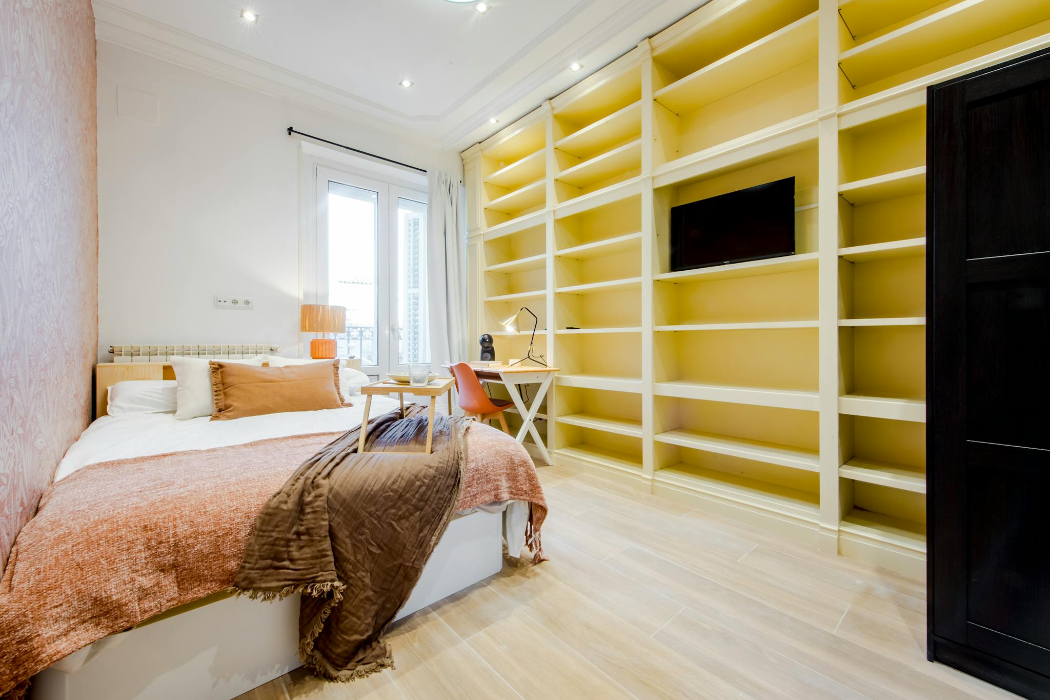 Calle del Marqués del Duero, Madrid preview