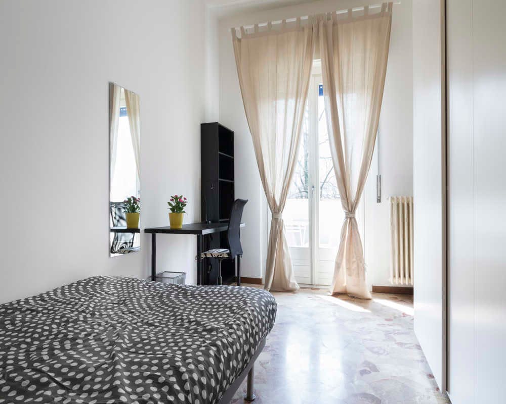 Viale Coni Zugna, Milan preview