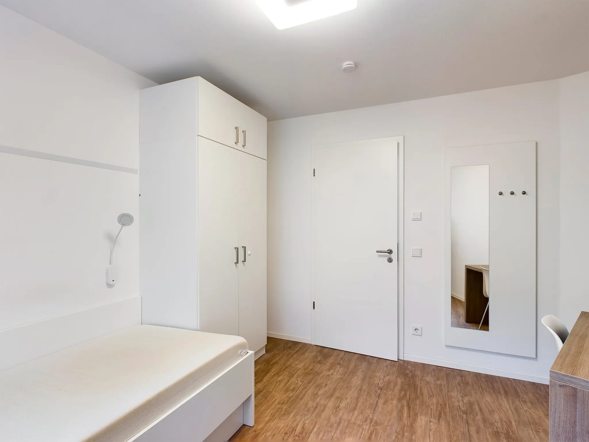 Ostendstraße, Berlin preview