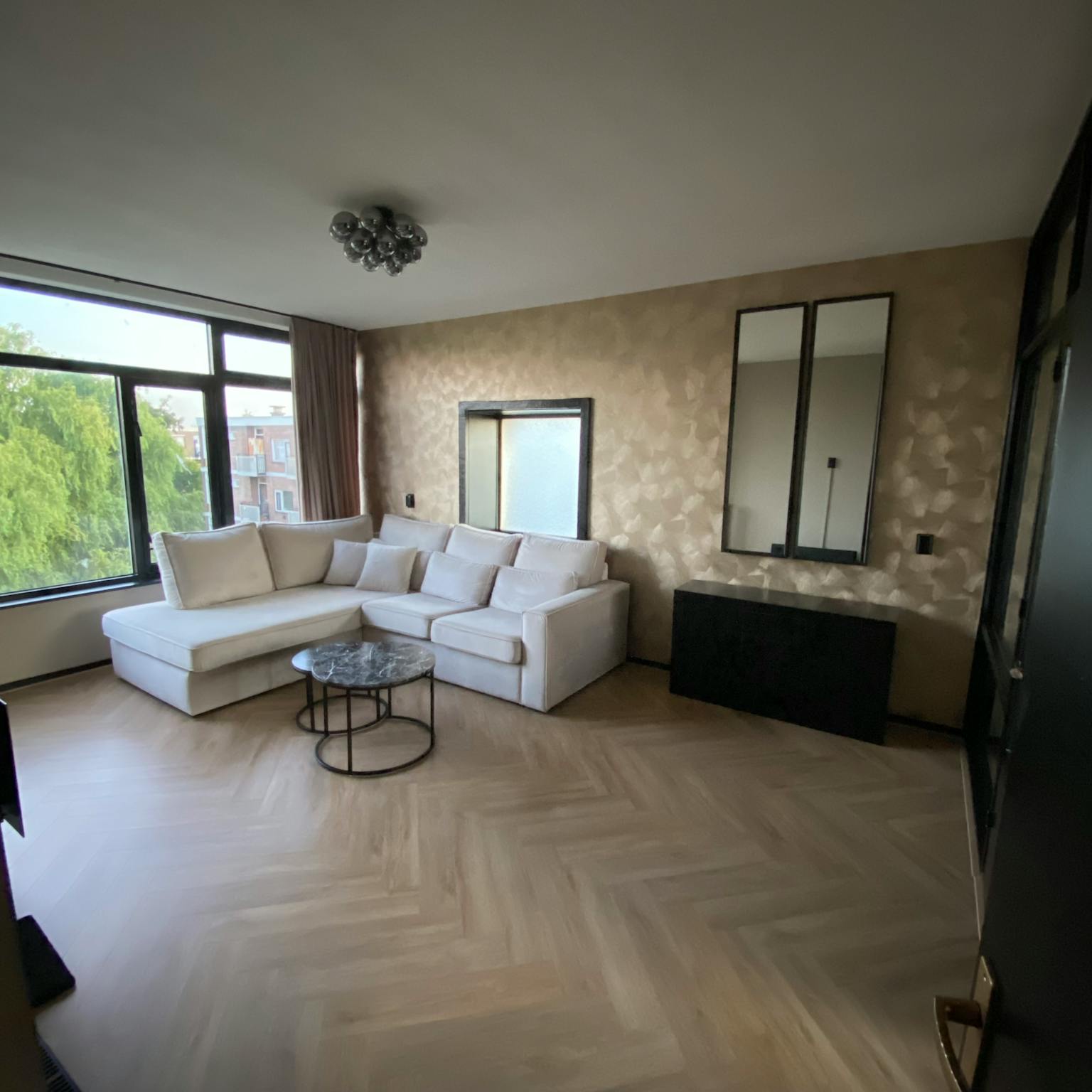 Donker Curtiusstraat, Schiedam preview