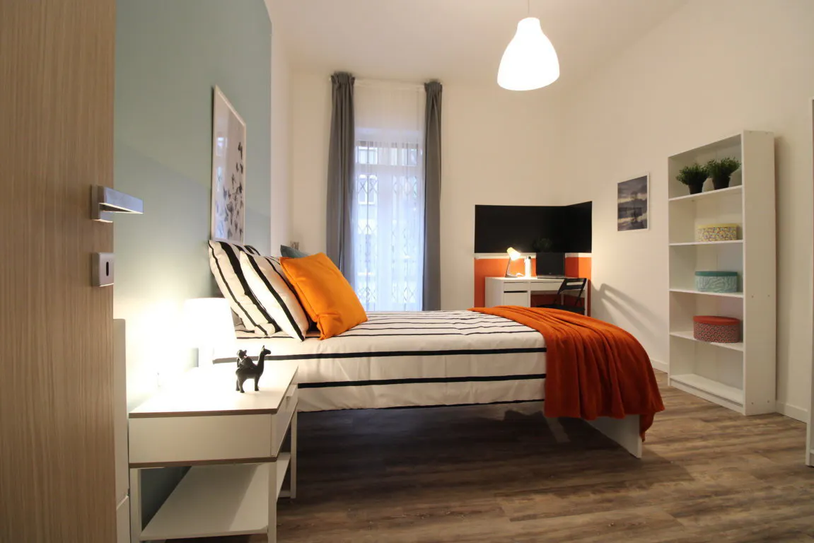 Private room in Via Ambaraga, Brescia (1691607) ROOM