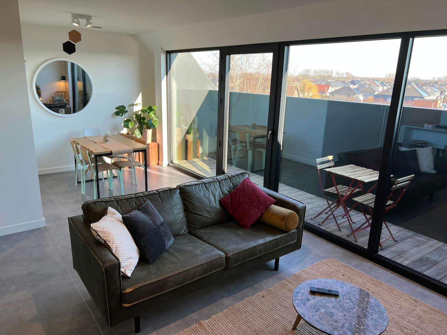 Apartamento en alquiler por 2900 € al mes en Lochristi, Dorp-Oost