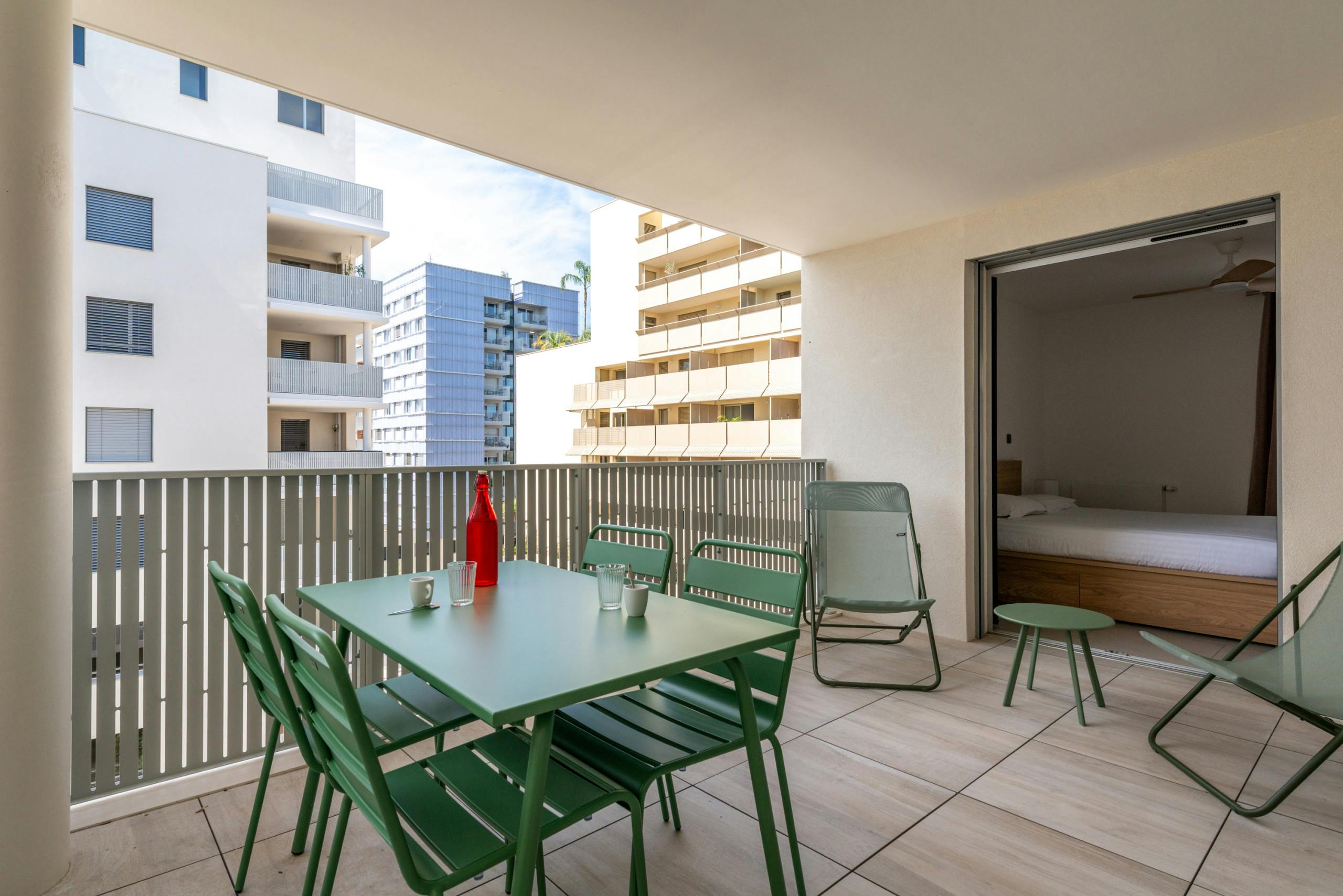 Appartement à louer pour 9 999 €/mois à Montpellier, Rue Claude Lévi Strauss