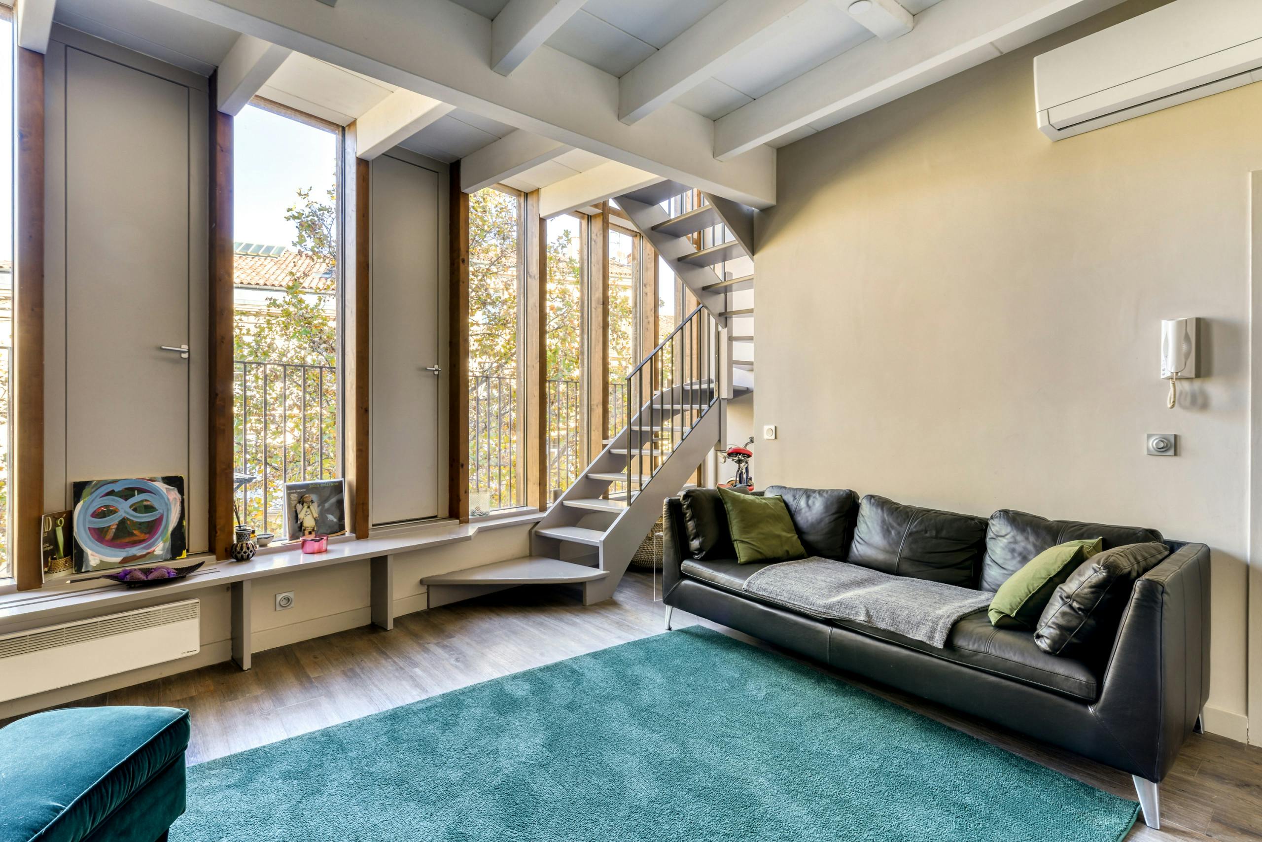 Квартира сдается в аренду за 9 999 € в месяц в Montpellier, Rue du Faubourg du Courreau