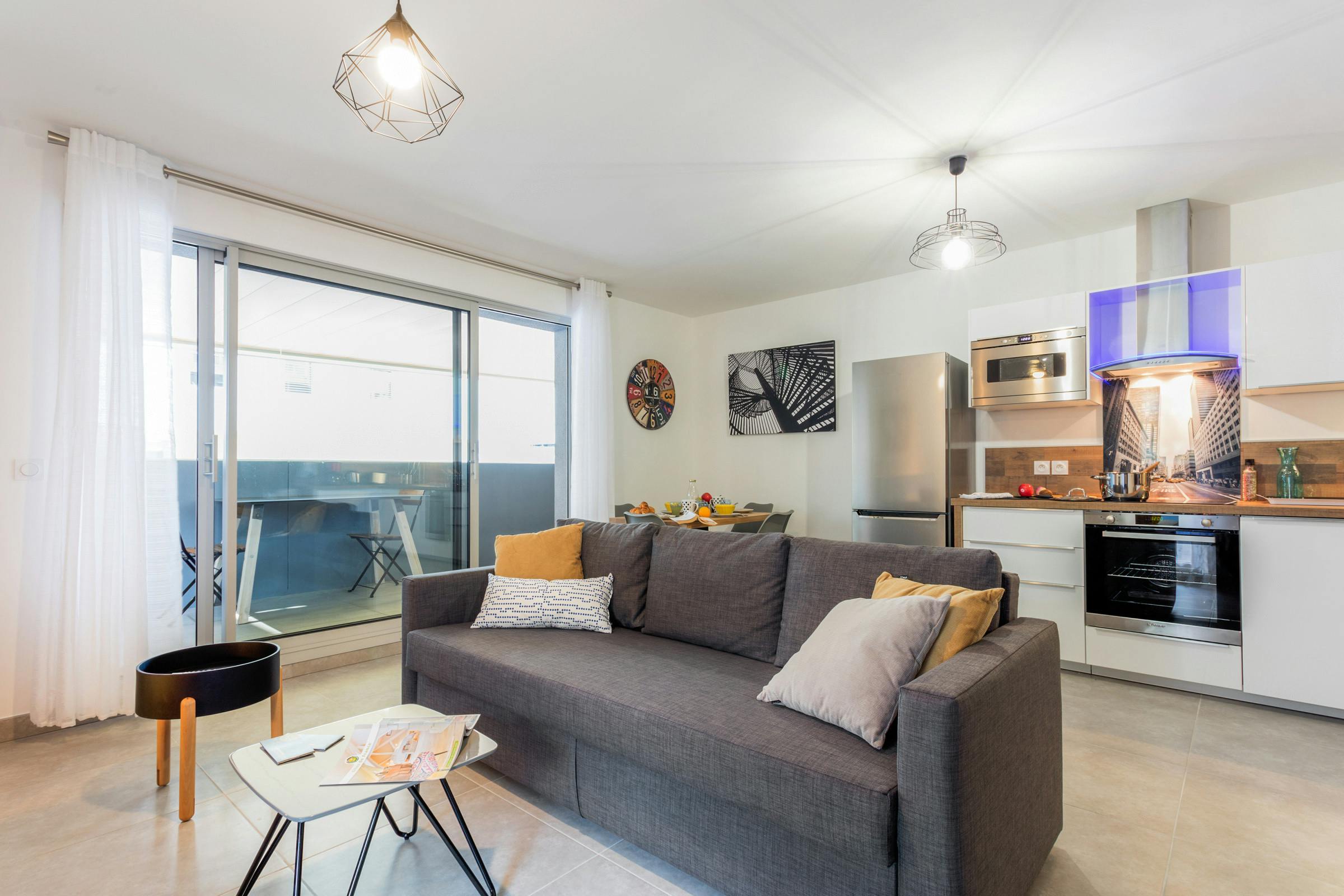 Lägenhet att hyra för 9 999 € i månaden i Montpellier, Rue Ray Charles