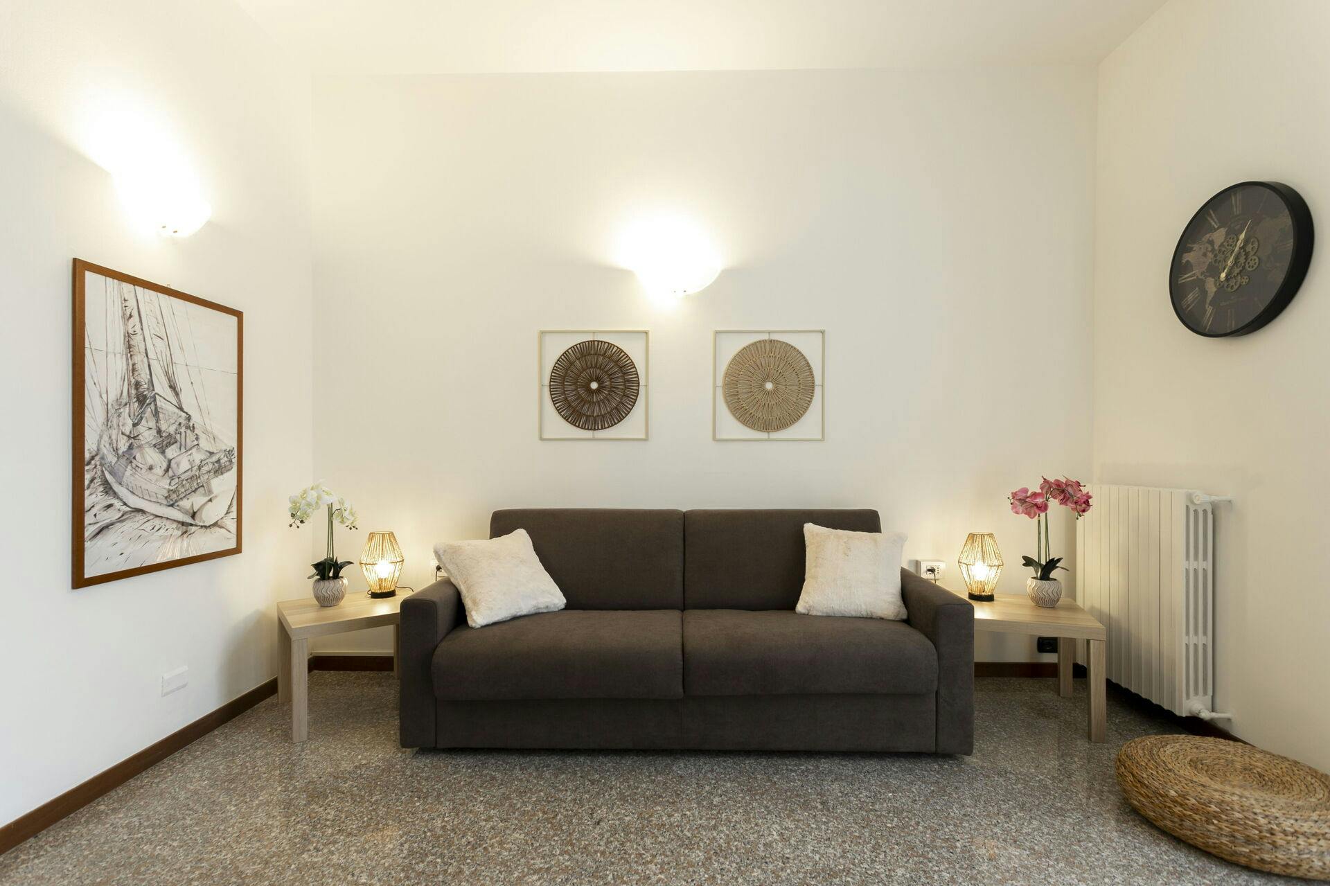 公寓 正在以 €2,000 的月租出租，其位于 Como, Via Jacopo Rezia