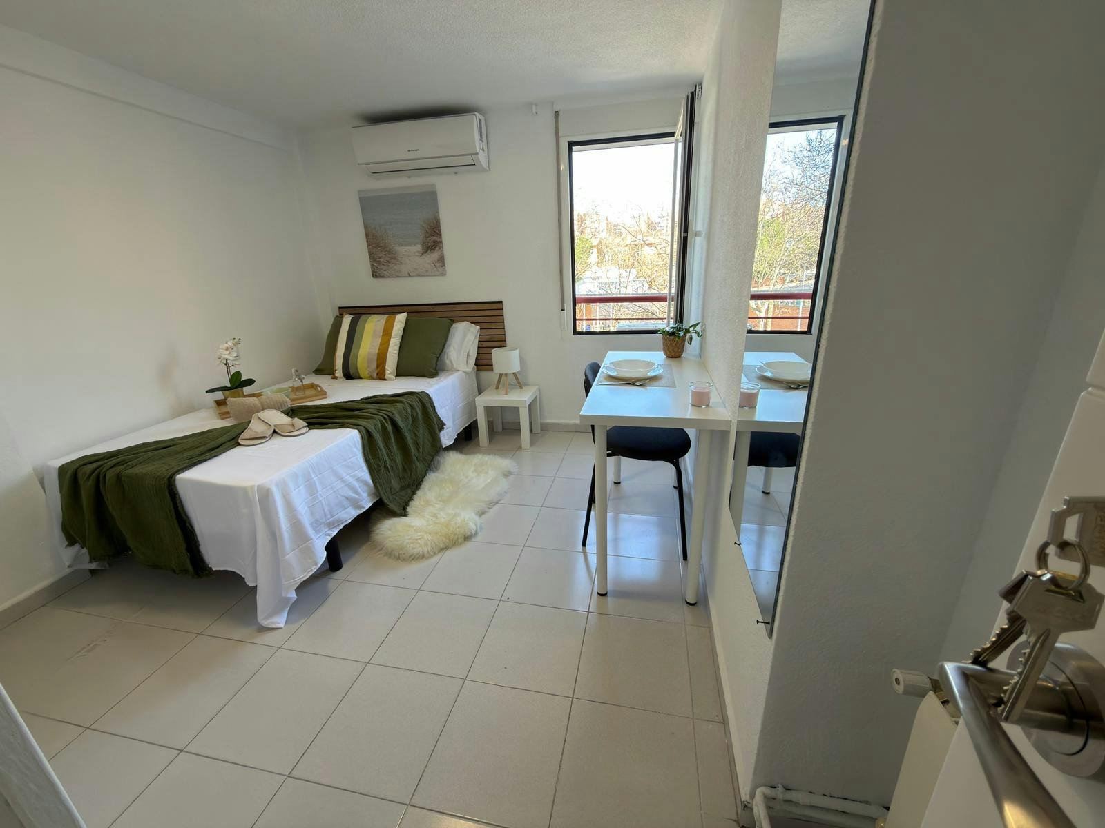 Calle de Amposta, Madrid preview