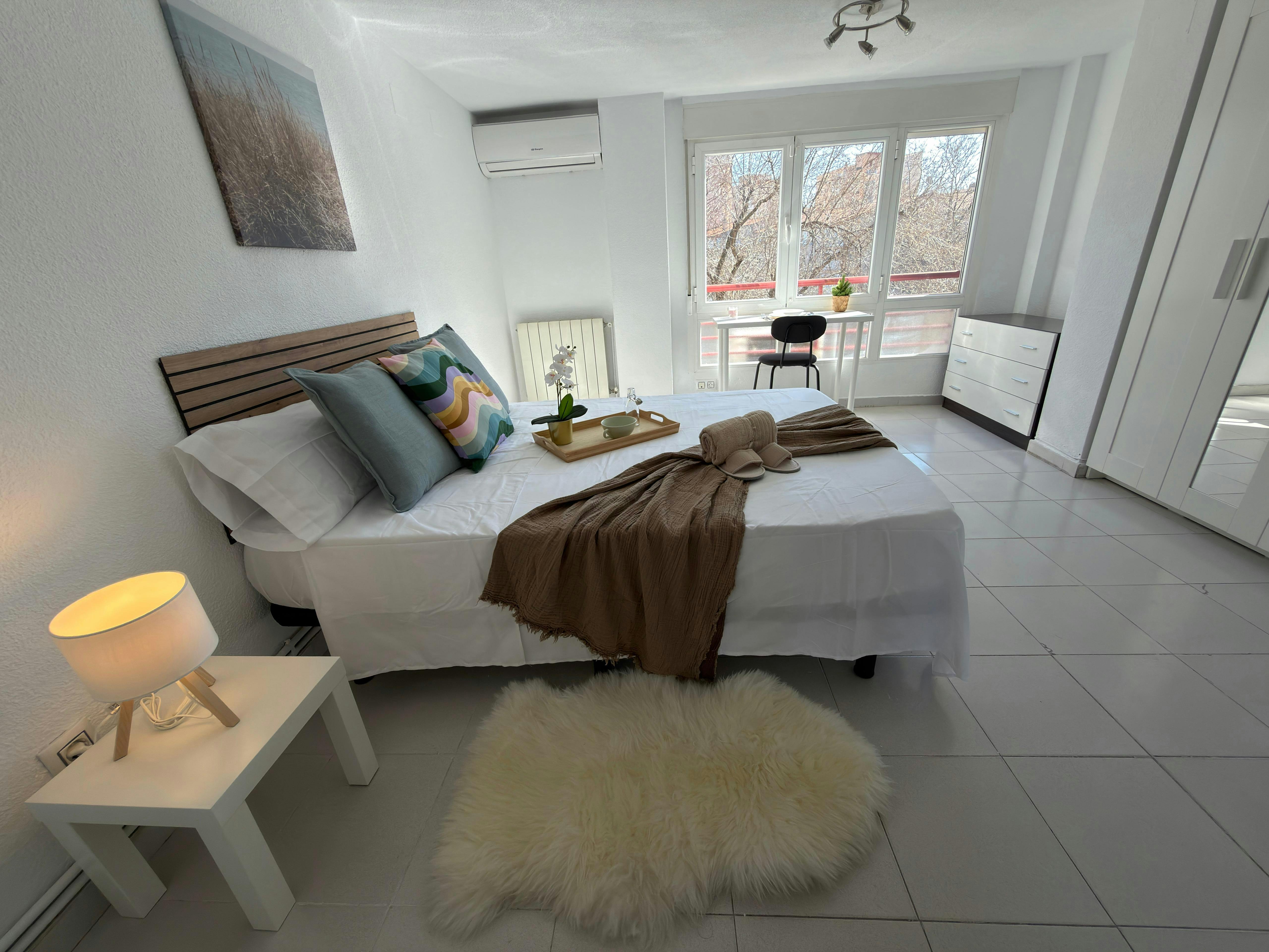 Calle de Amposta, Madrid preview