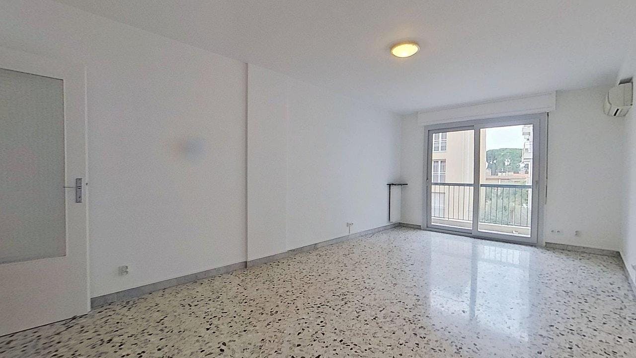 Appartement te huur voor € 1.380 per maand in Nice, Rue Marcel Pagnol