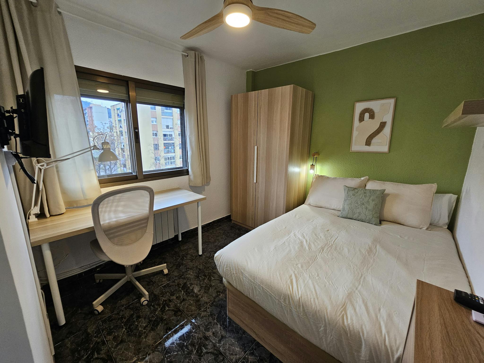 Passeig de Valldaura, Barcelona preview