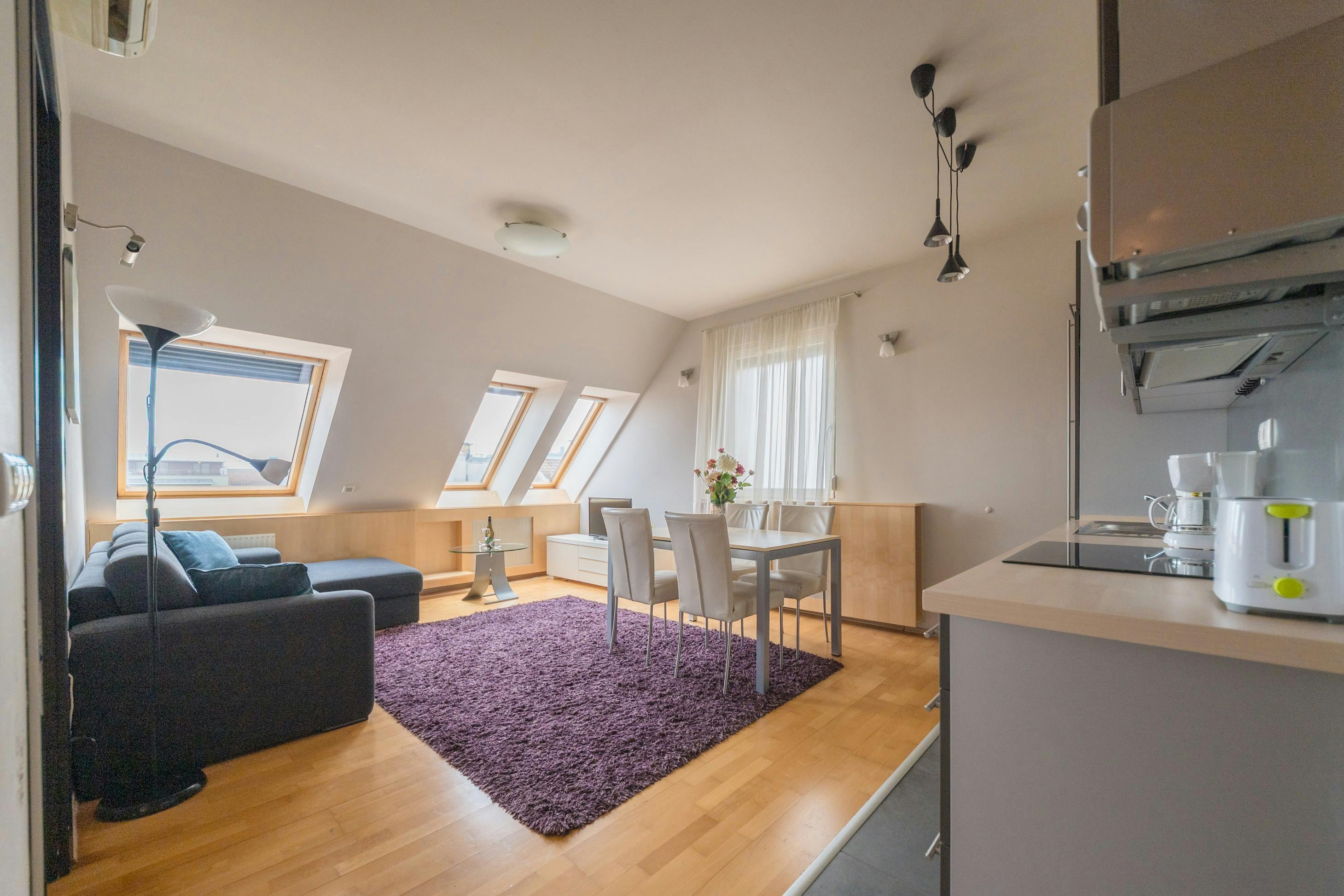 Apartment for rent for HUF 510,317 per month in Budapest, Király utca