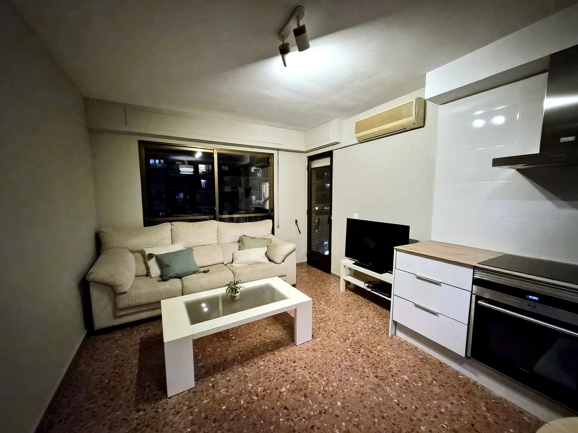 Private room in Avinguda del Doctor Waksman, Valencia (1692422) COMMON_AREA 2