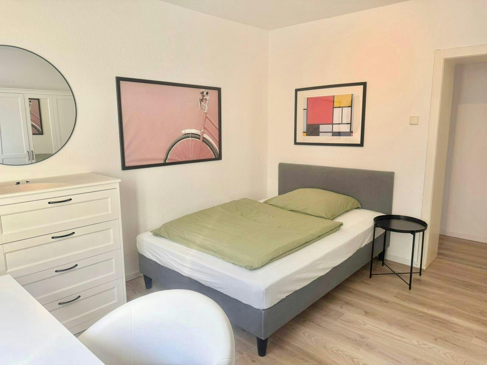 Private room for rent for €899 per month in Düsseldorf, Rather Straße